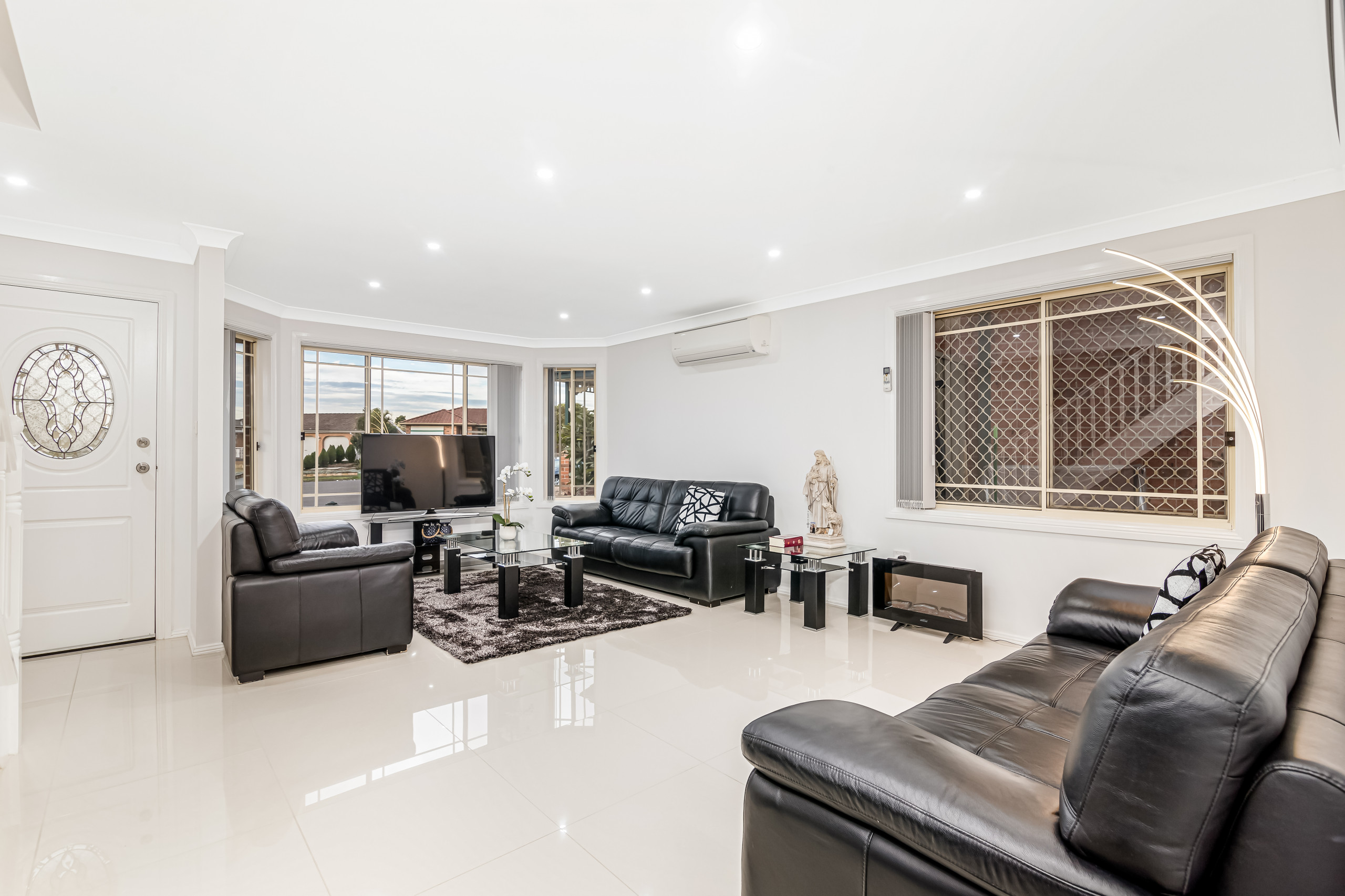 6/21-25 Condello Crescent, Edensor Park - Thumbnail 3