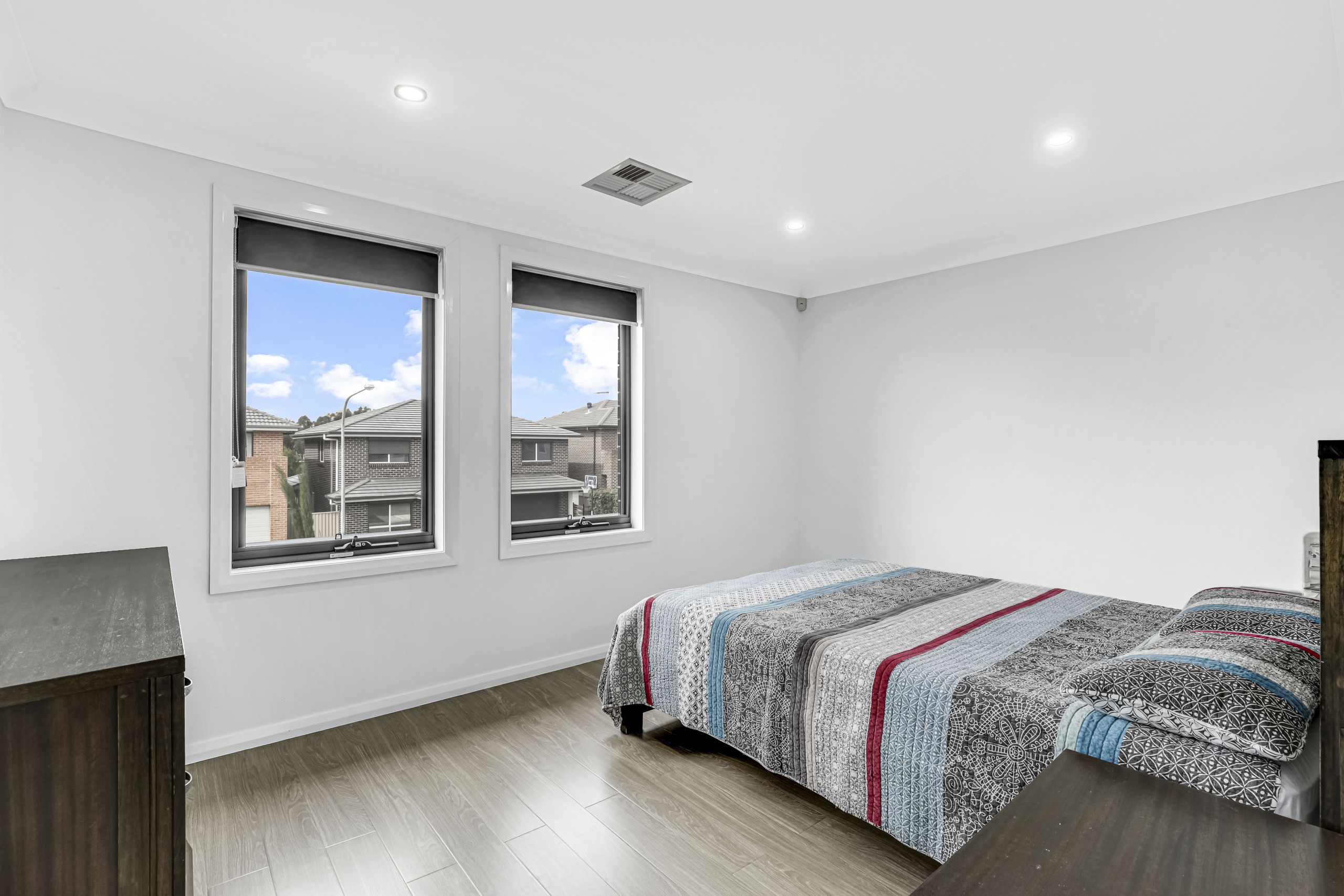 15 Byrock Place, Hinchinbrook - Thumbnail 4
