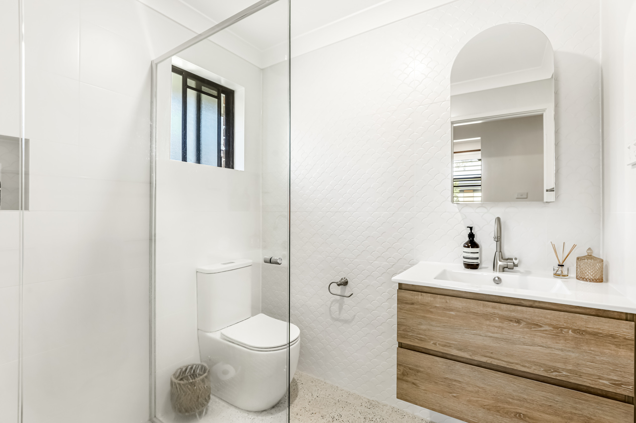 15 Strathfield Close, St Johns Park - Thumbnail 2