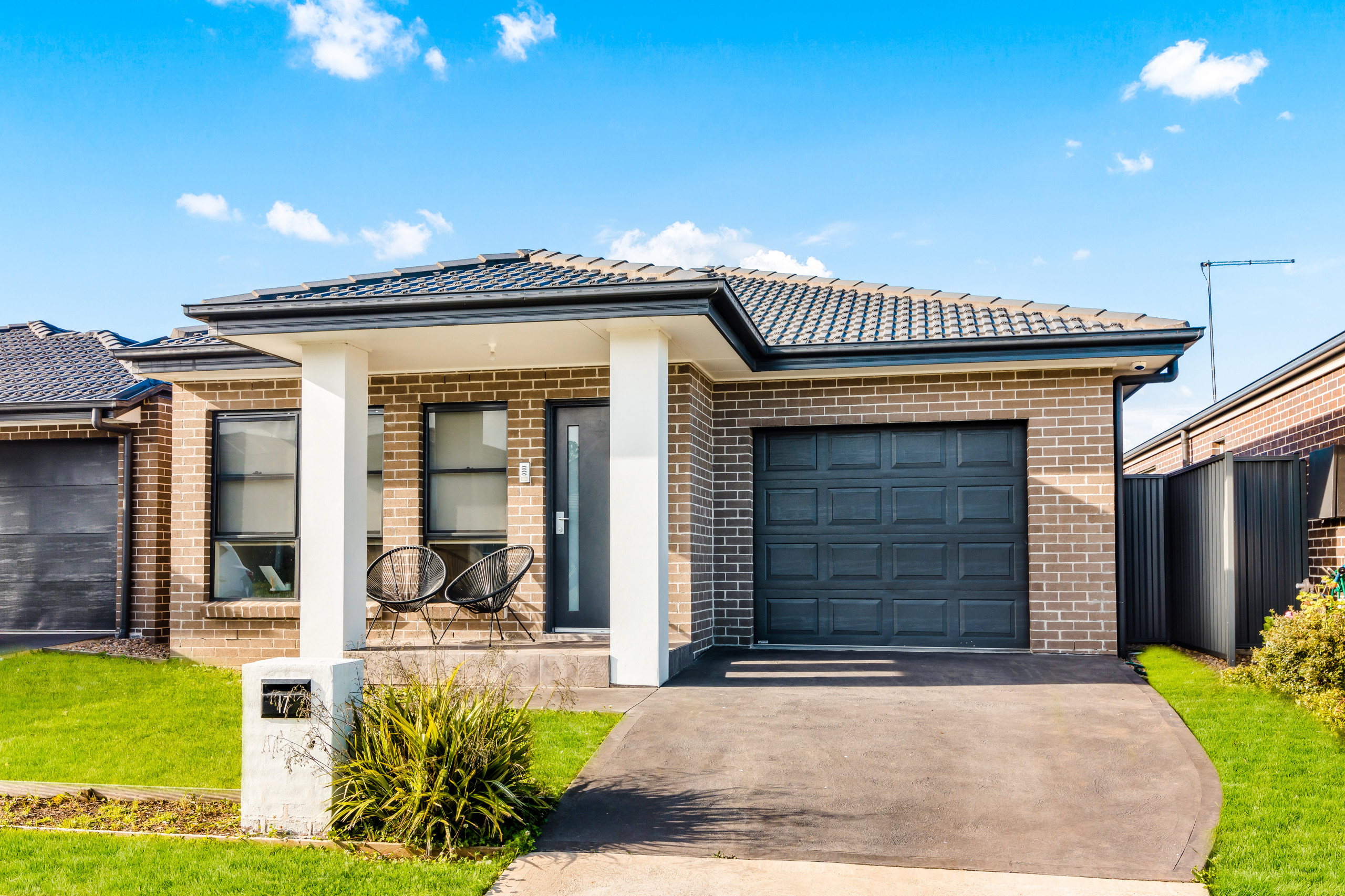 17 Irving Terrace, Middleton Grange - Thumbnail 4