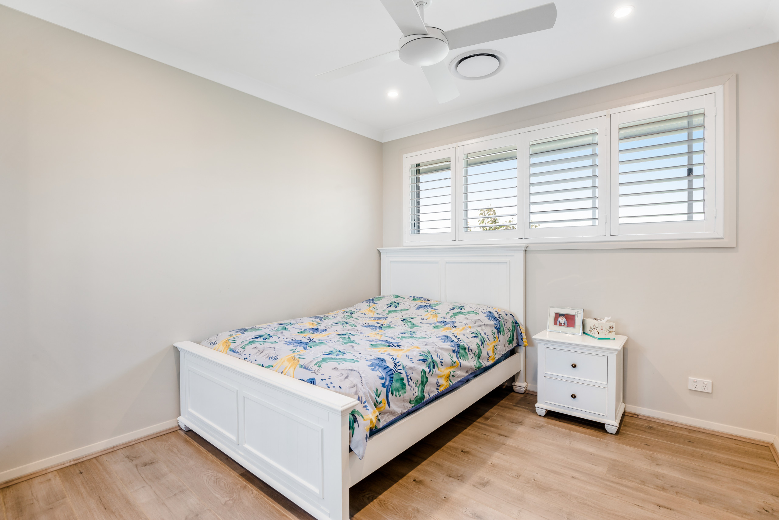 2 Landholder Road, Carnes Hill - Thumbnail 4