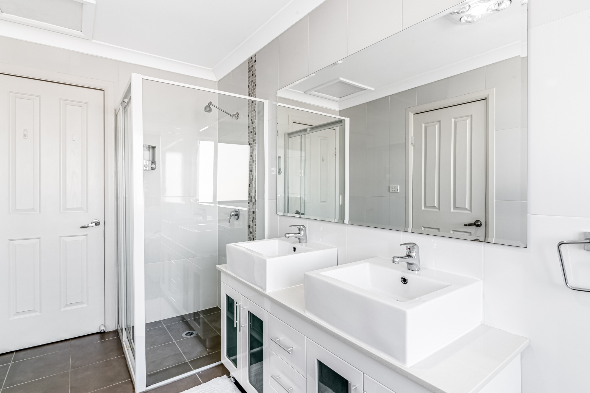 20 Fysh Avenue, Middleton Grange - Thumbnail 5