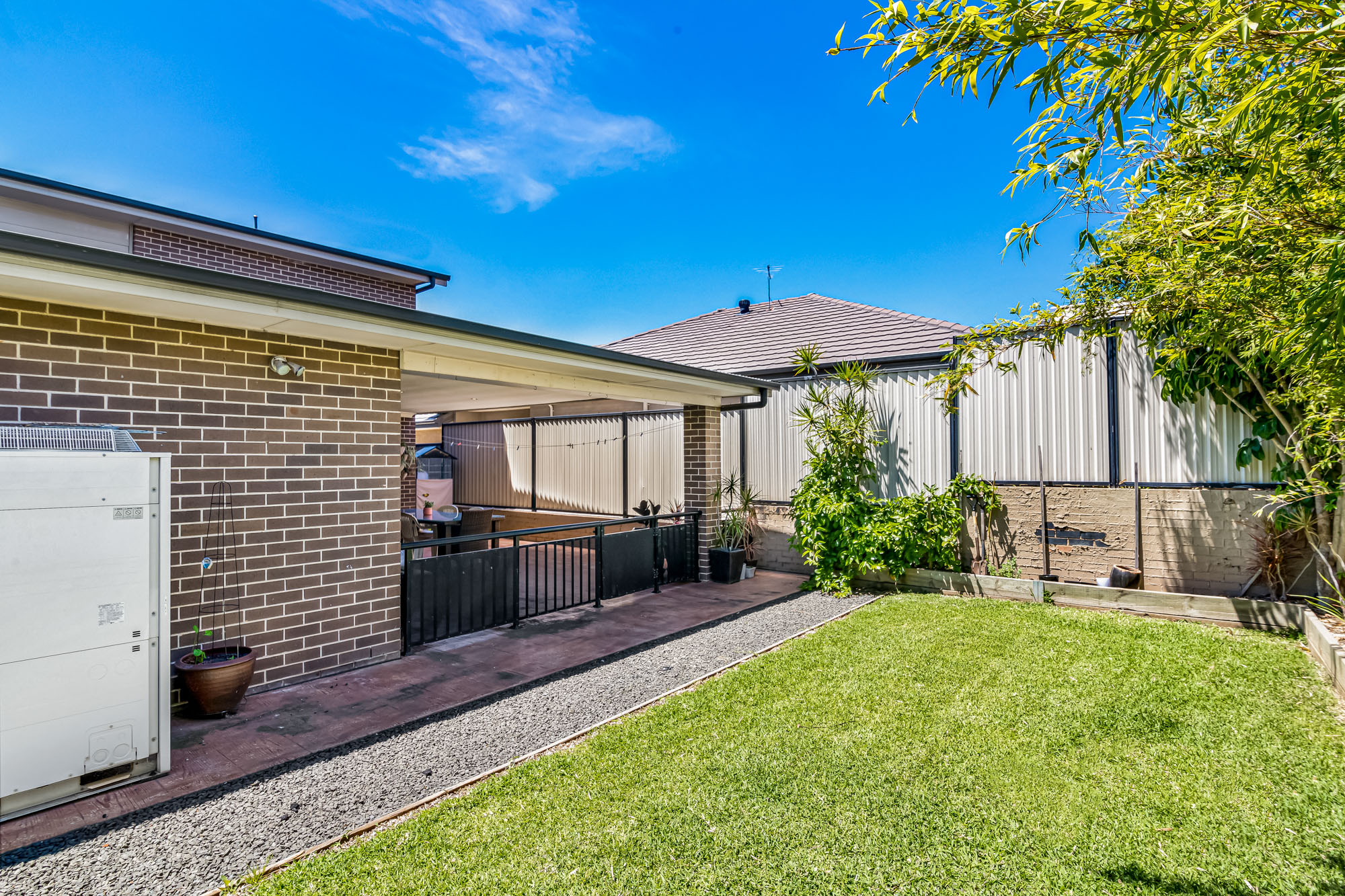 20 Fysh Avenue, Middleton Grange - Thumbnail 2
