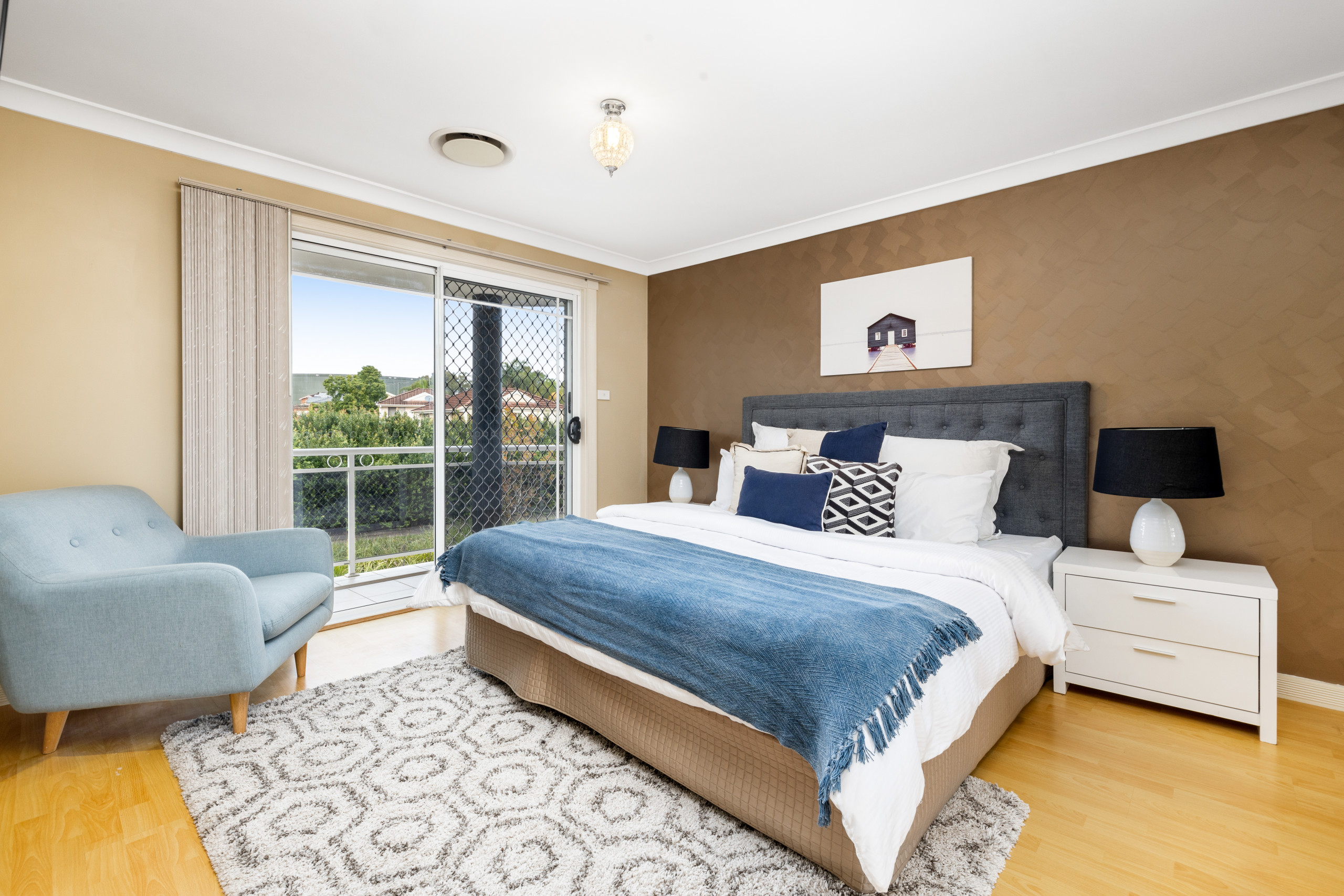 145 Edinburgh Circuit, Cecil Hills - Thumbnail 3