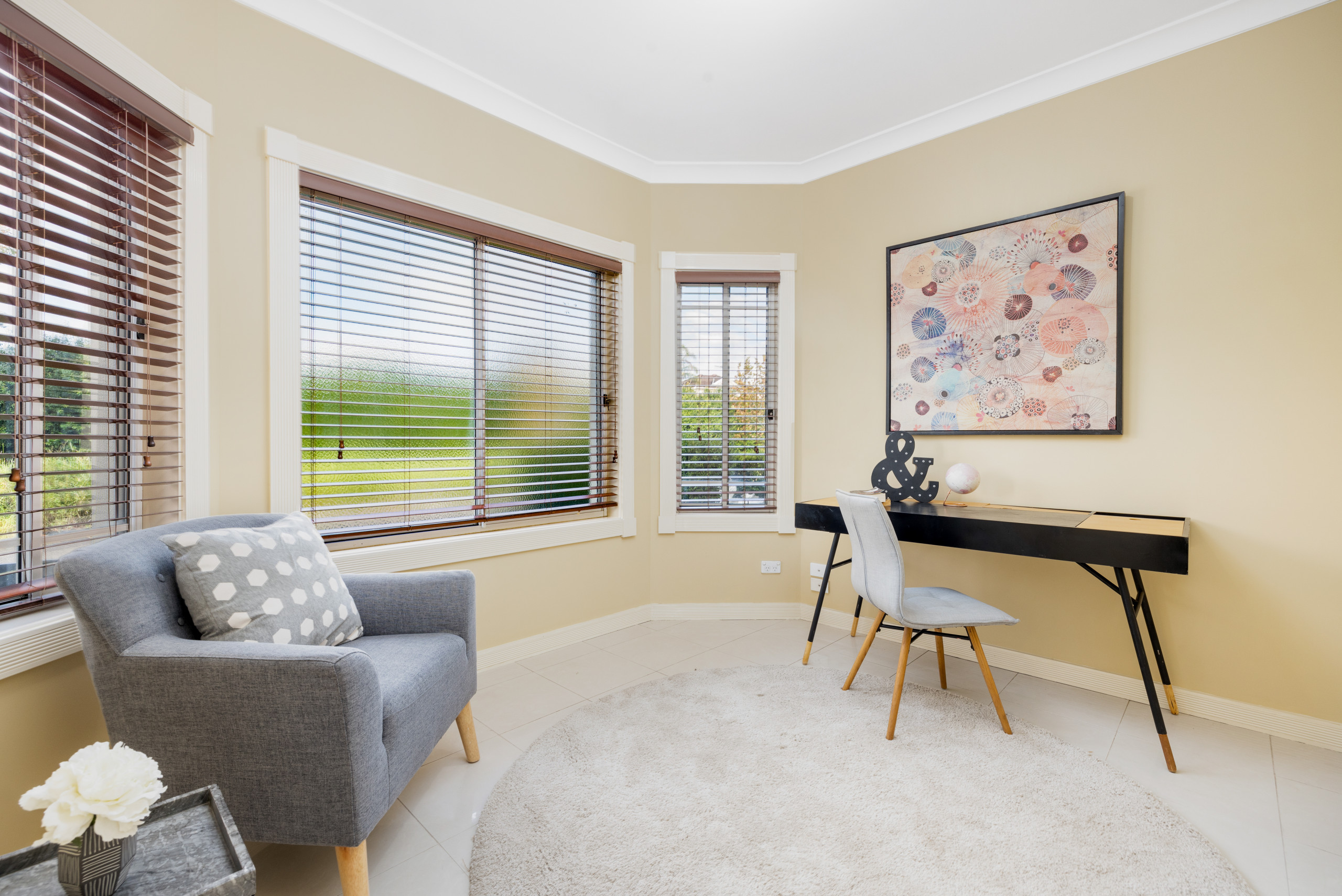 145 Edinburgh Circuit, Cecil Hills - Thumbnail 4