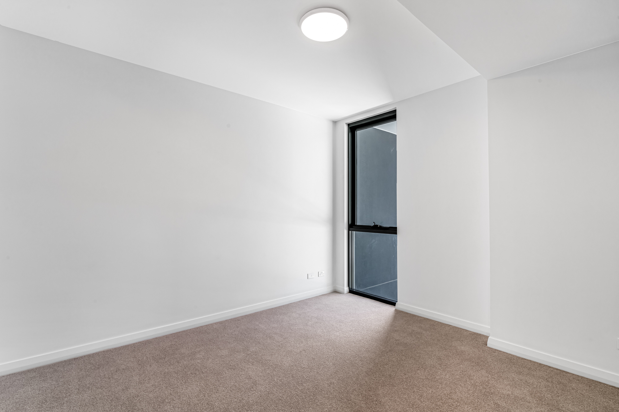 103B/2 Calabria Lane, Prairiewood - Thumbnail 2