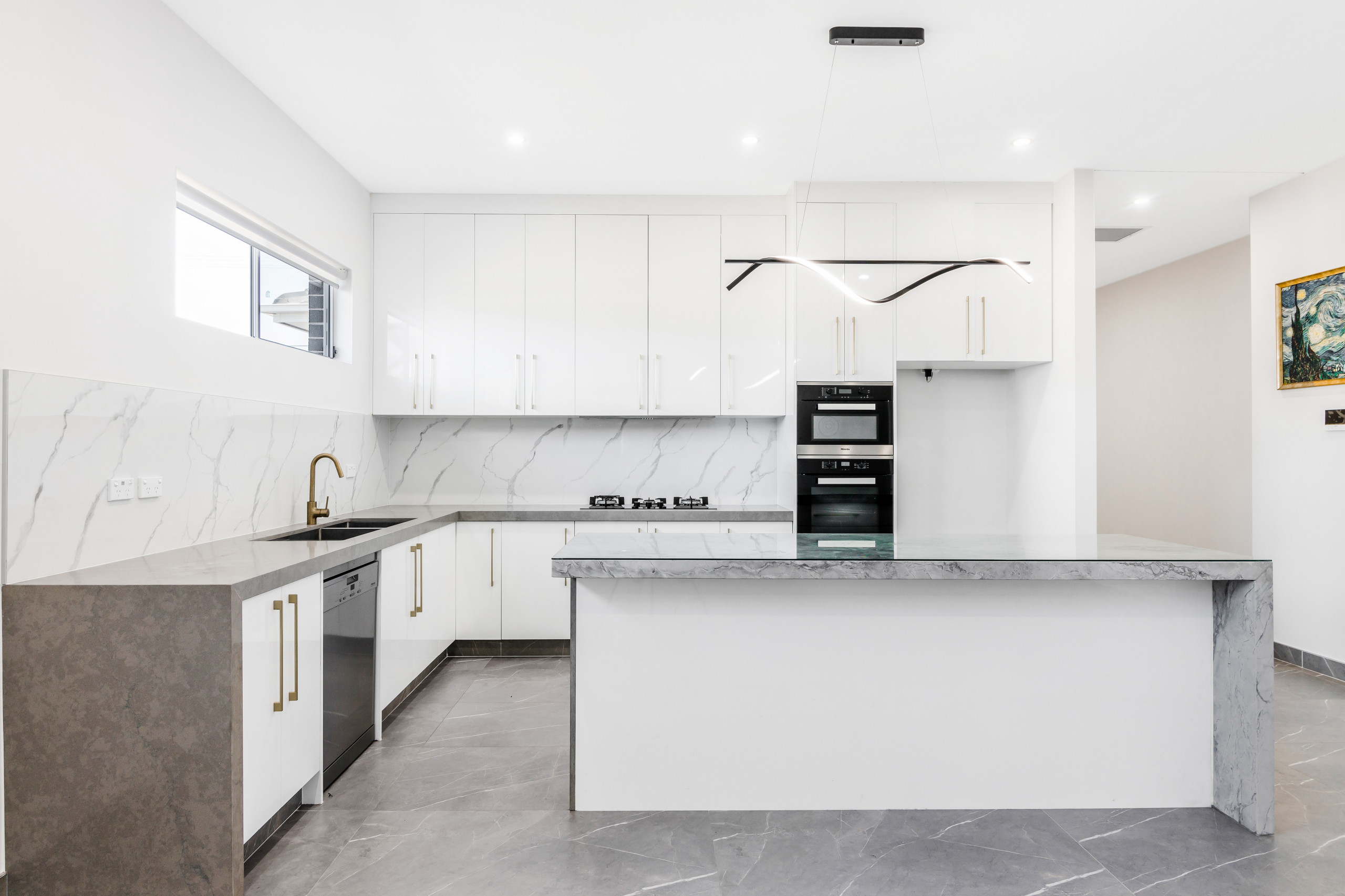 33 Chadwick Crescent, Fairfield West - Thumbnail 7