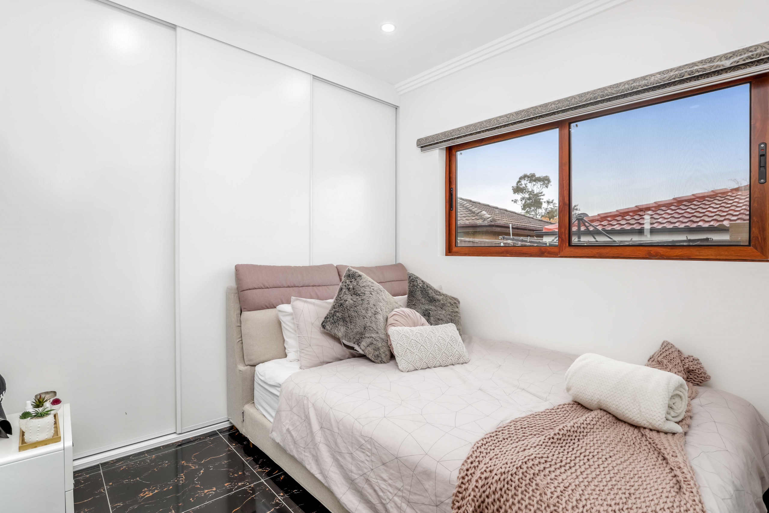 18A Newmen Close, Wetherill Park - Thumbnail 3