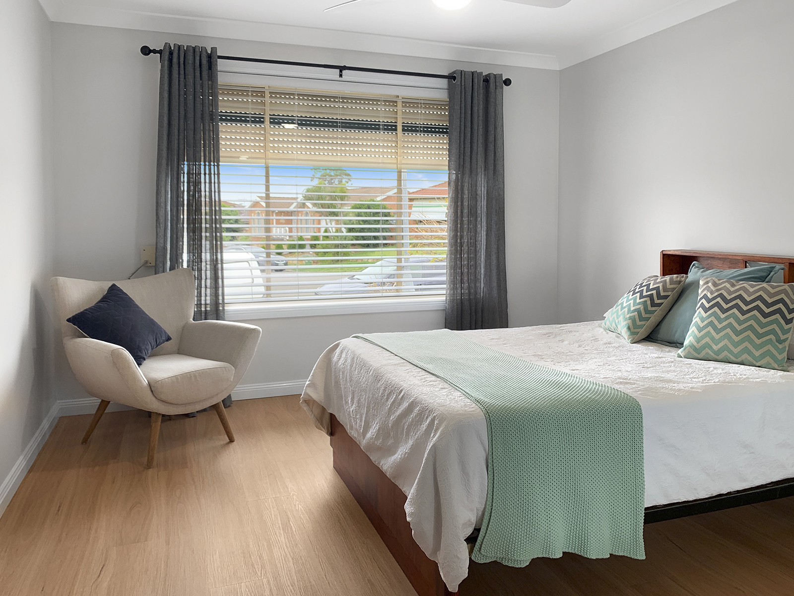 8/21-25 Condello Crescent, Edensor Park - Thumbnail 3