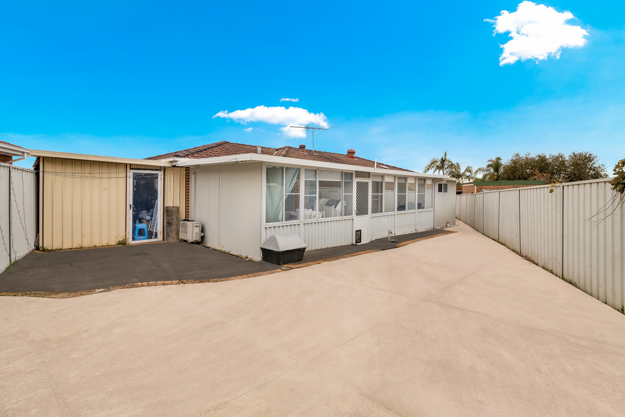 18 Duck Place, Hinchinbrook - Thumbnail 2
