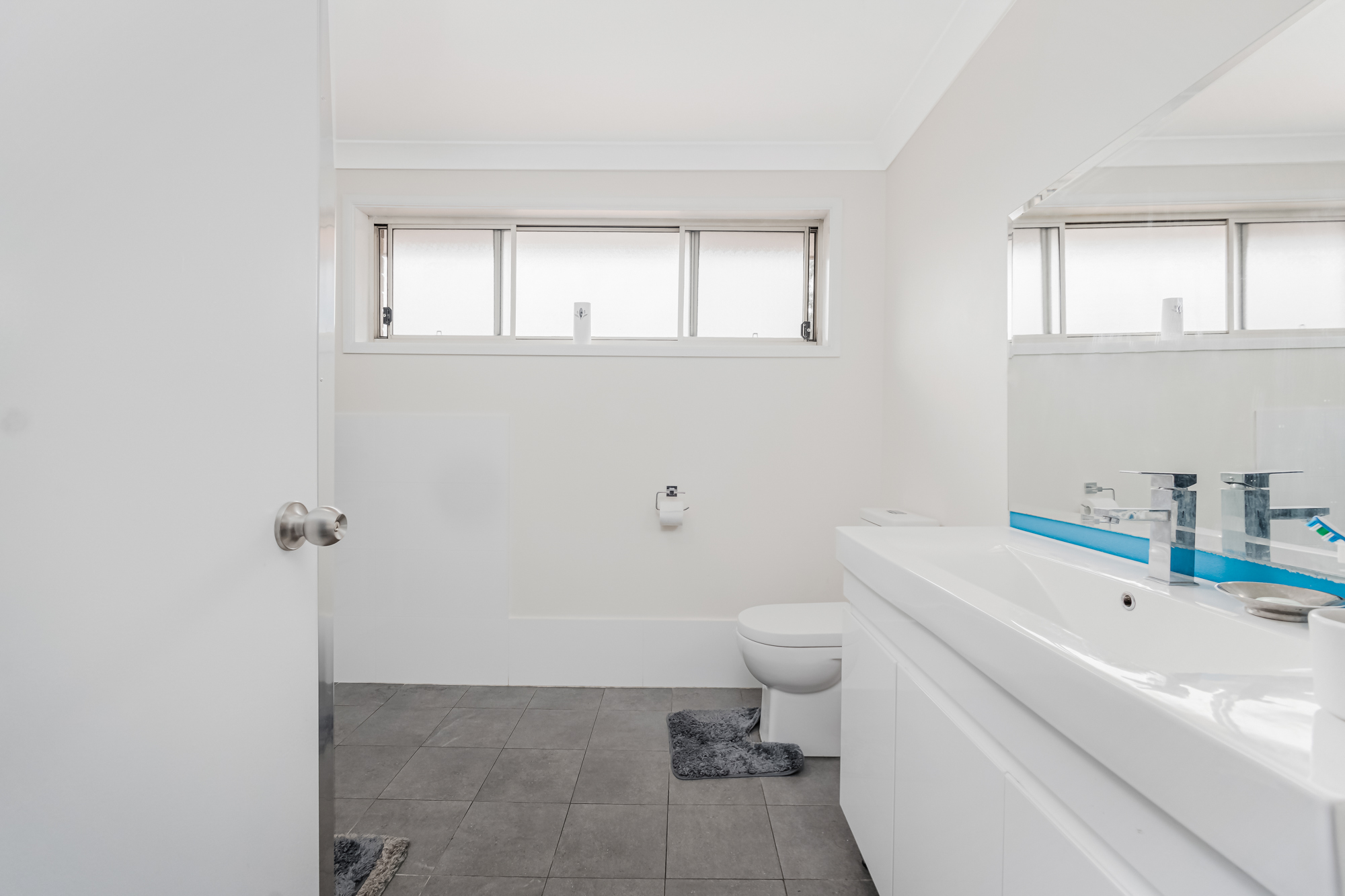16B Wesley Place, Horningsea Park - Thumbnail 3