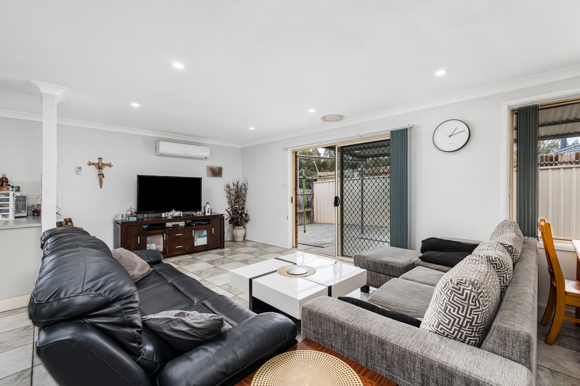 16B Wesley Place, Horningsea Park - Thumbnail 5