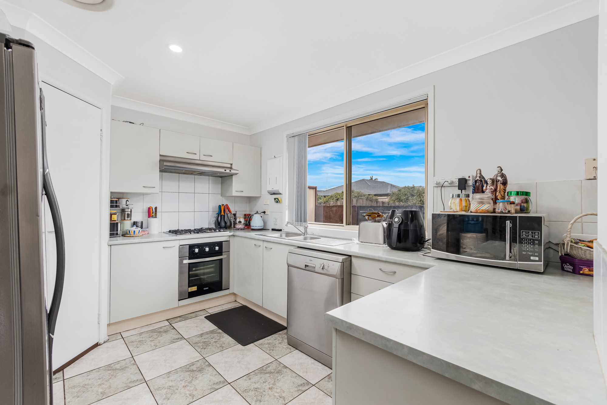 16B Wesley Place, Horningsea Park - Thumbnail 7