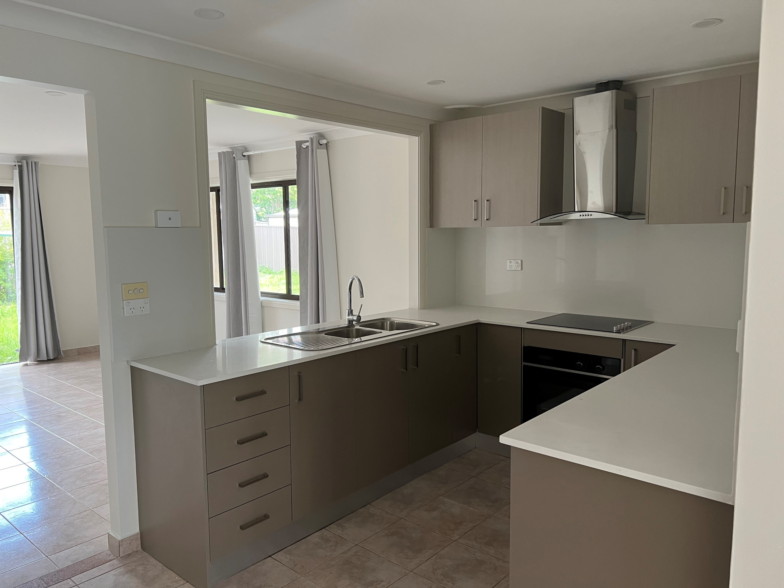 14 Shelley Place, Wetherill Park - Thumbnail 2
