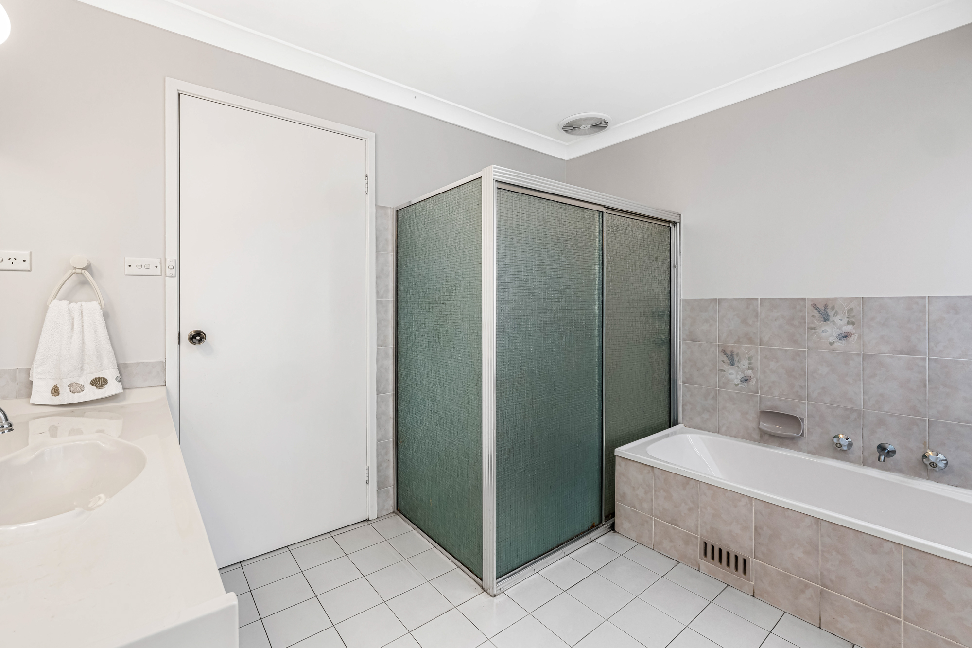 25 Dalpra Crescent, Bossley Park - Thumbnail 7