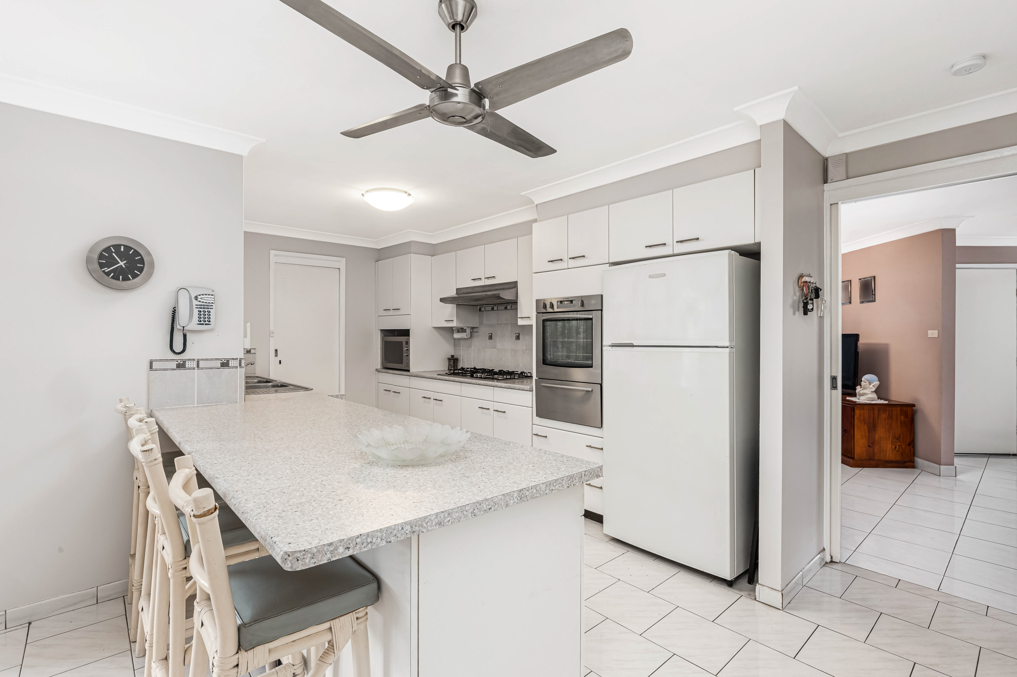 25 Dalpra Crescent, Bossley Park - Thumbnail 2