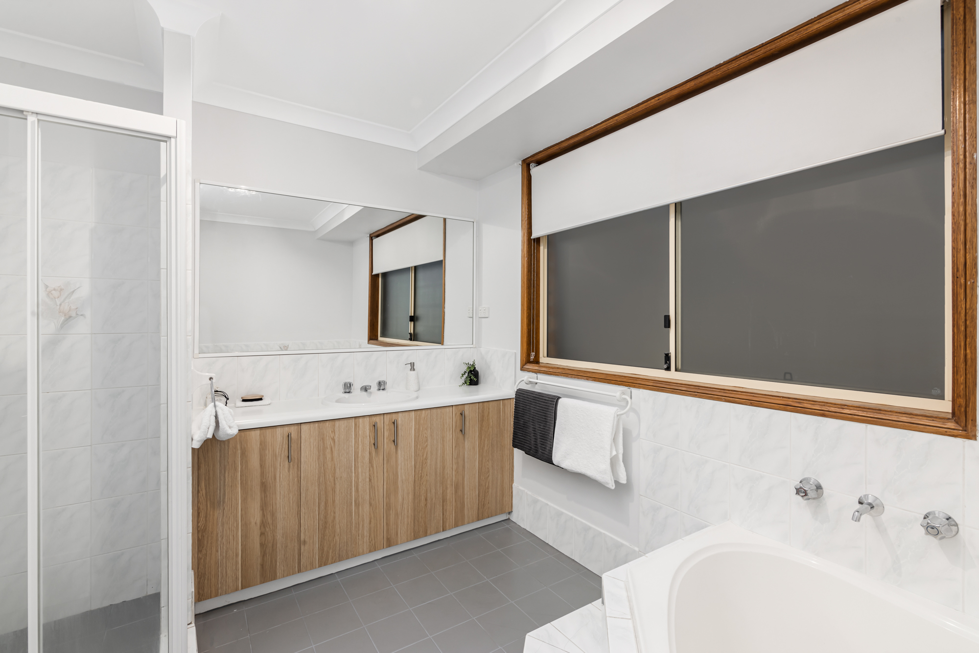 5 Hobler Avenue, West Hoxton - Thumbnail 5