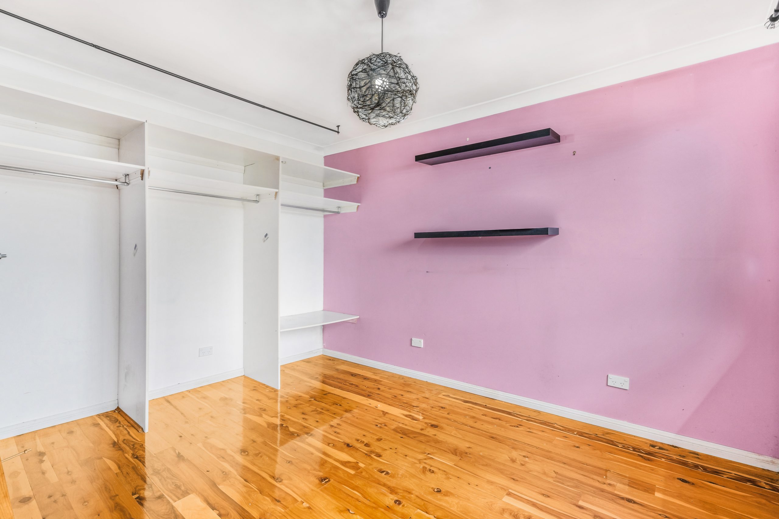 8 Norfolk Avenue, Fairfield West - Image 1