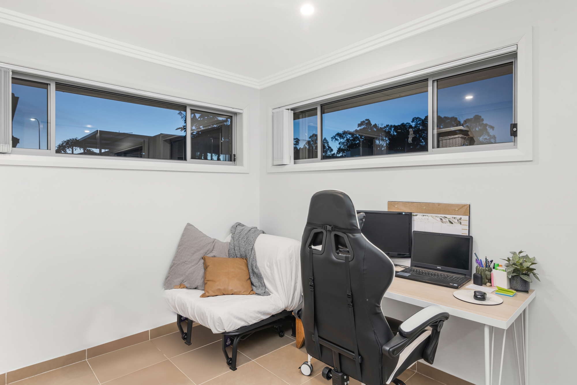 2 & 2A Kokoda Place, Bossley Park - Thumbnail 6