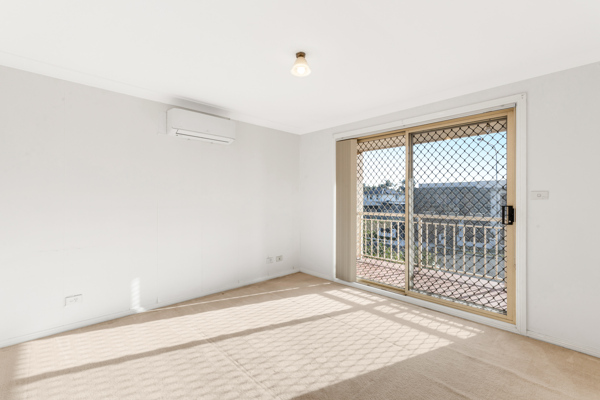 1/150 North Liverpool Road, Green Valley - Thumbnail 5