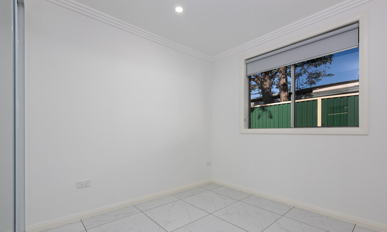52A Mindanao Avenue, Lethbridge Park - Thumbnail 3