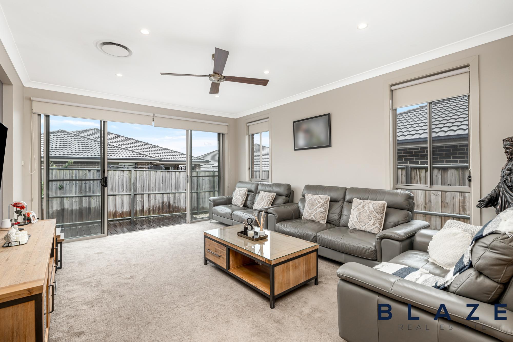 11 Ivor Avenue, Middleton Grange - Thumbnail 5