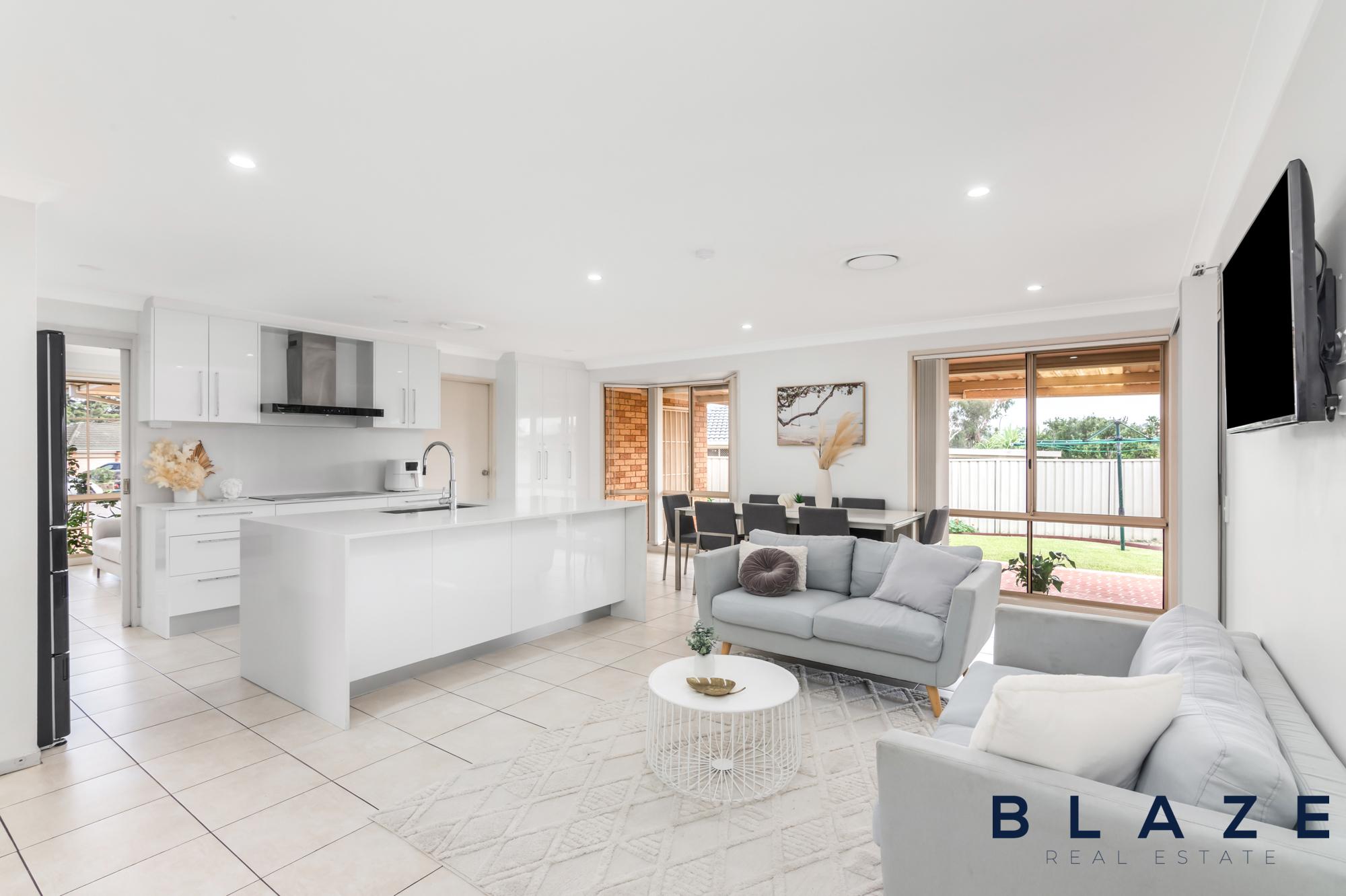 24 Carina Avenue, Hinchinbrook - Thumbnail 2