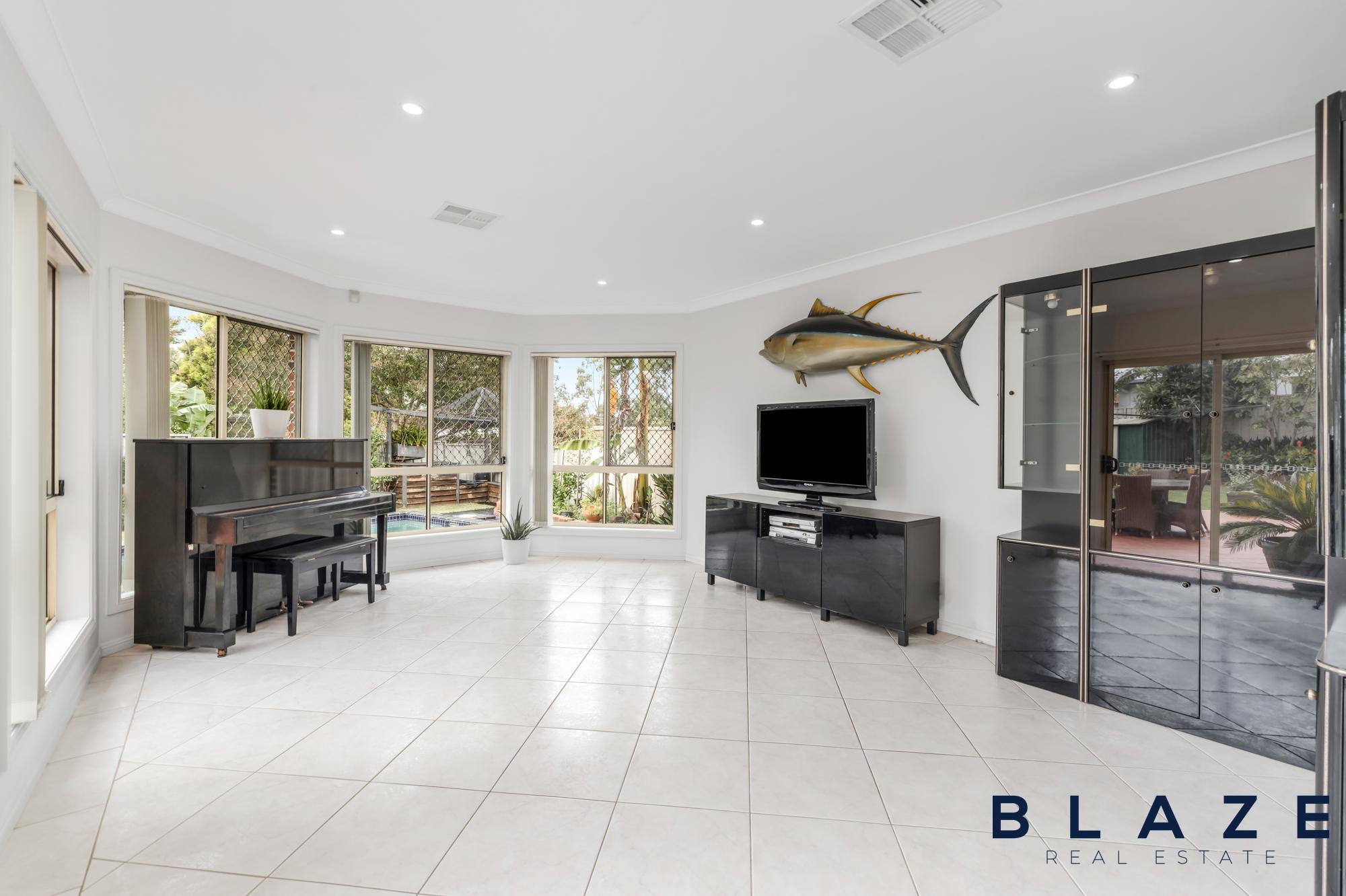 14 Kirkton Place, Edensor Park - Thumbnail 2