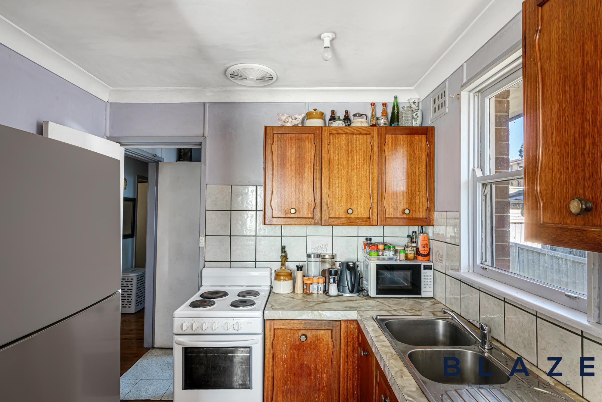 55 St Johns Road, Busby - Thumbnail 5