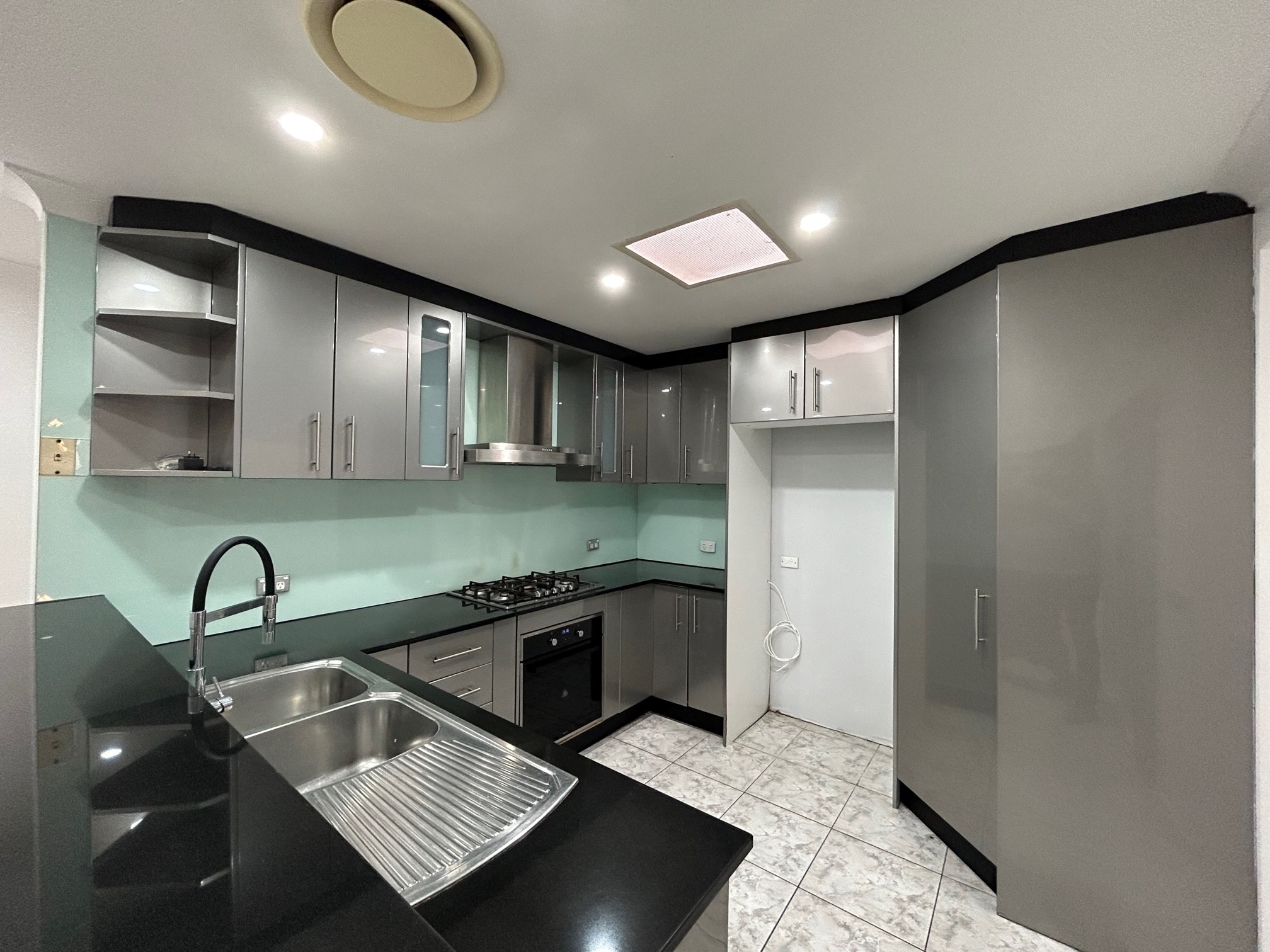 17 Roony Avenue, Abbotsbury - Thumbnail 6
