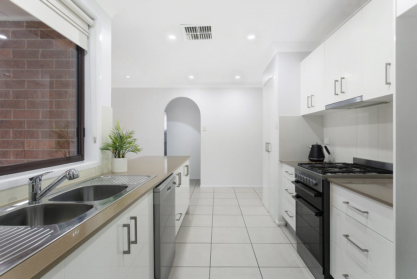 11 Batlow Place, Bossley Park - Thumbnail 7