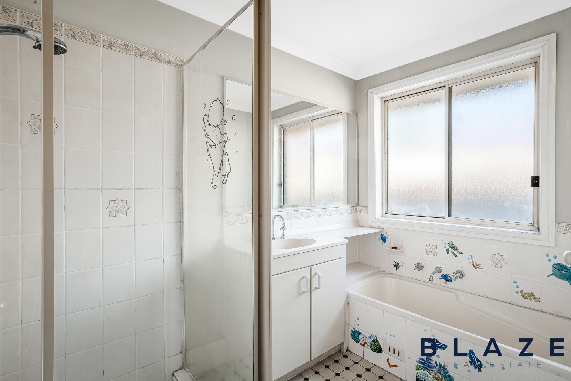 10 Tingha Close, Hinchinbrook - Thumbnail 3