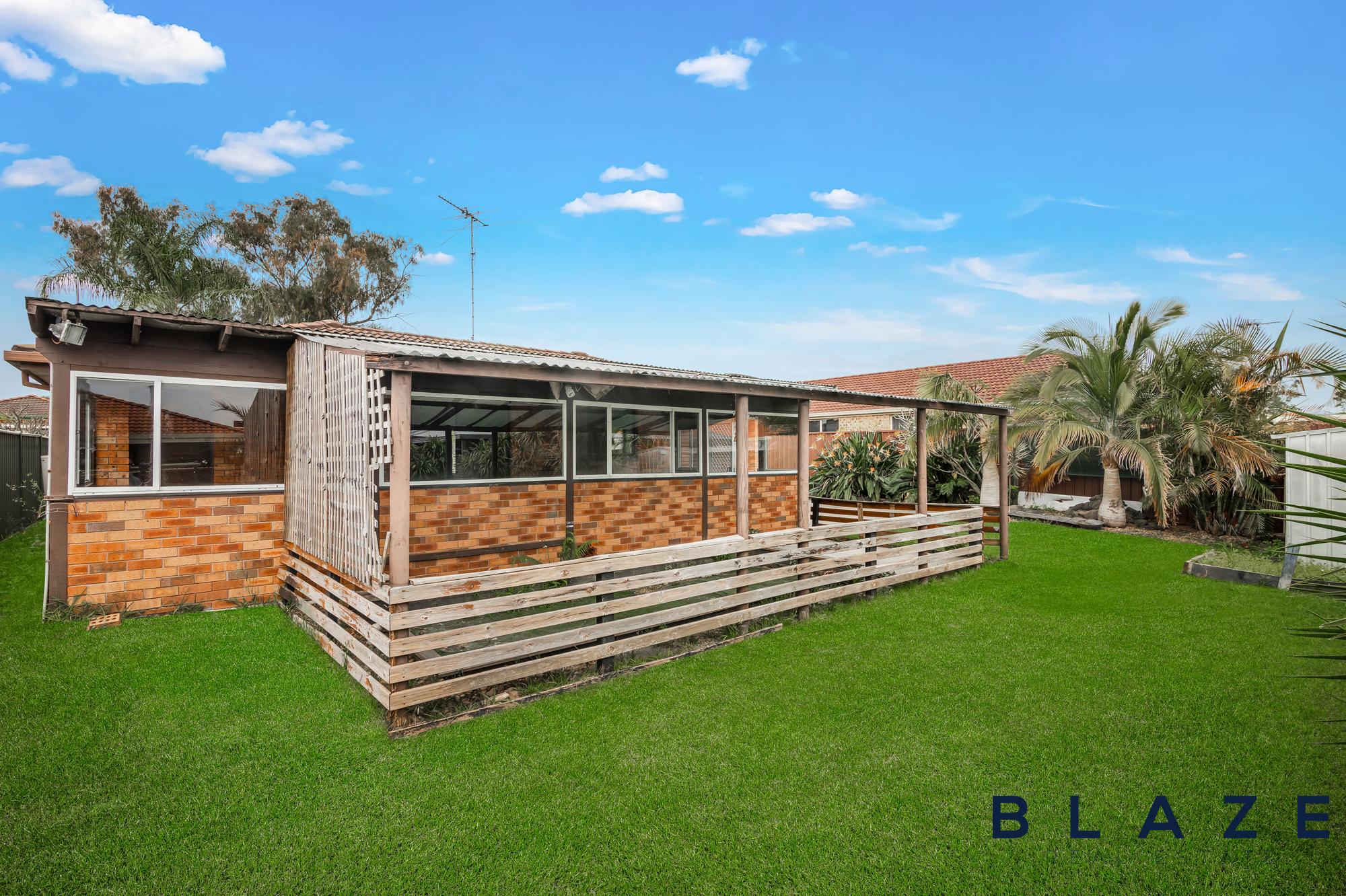 39 Carina Avenue, Hinchinbrook - Thumbnail 3