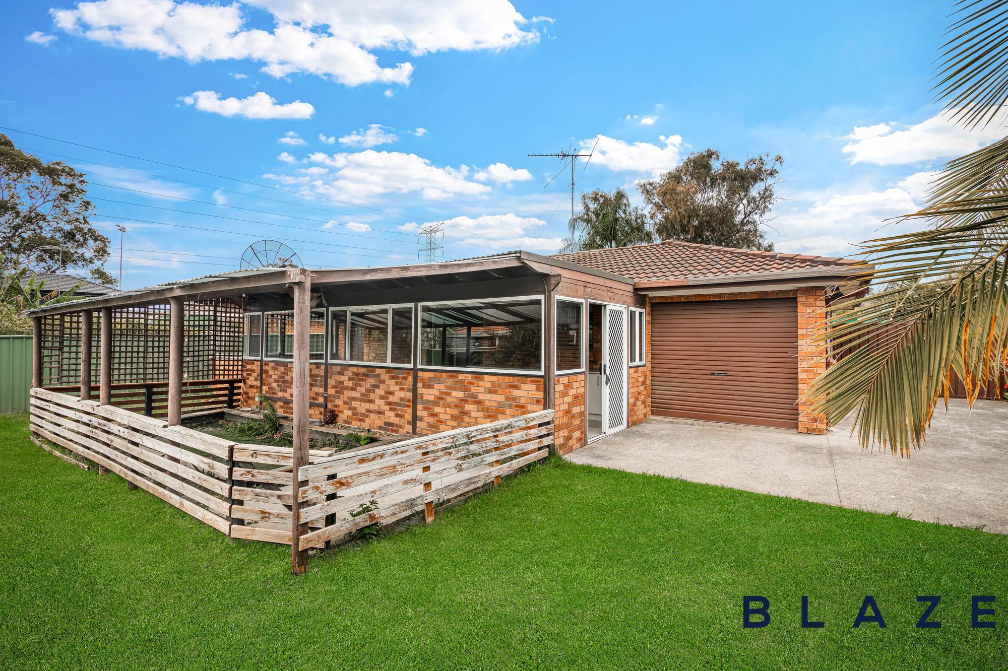 39 Carina Avenue, Hinchinbrook - Thumbnail 2