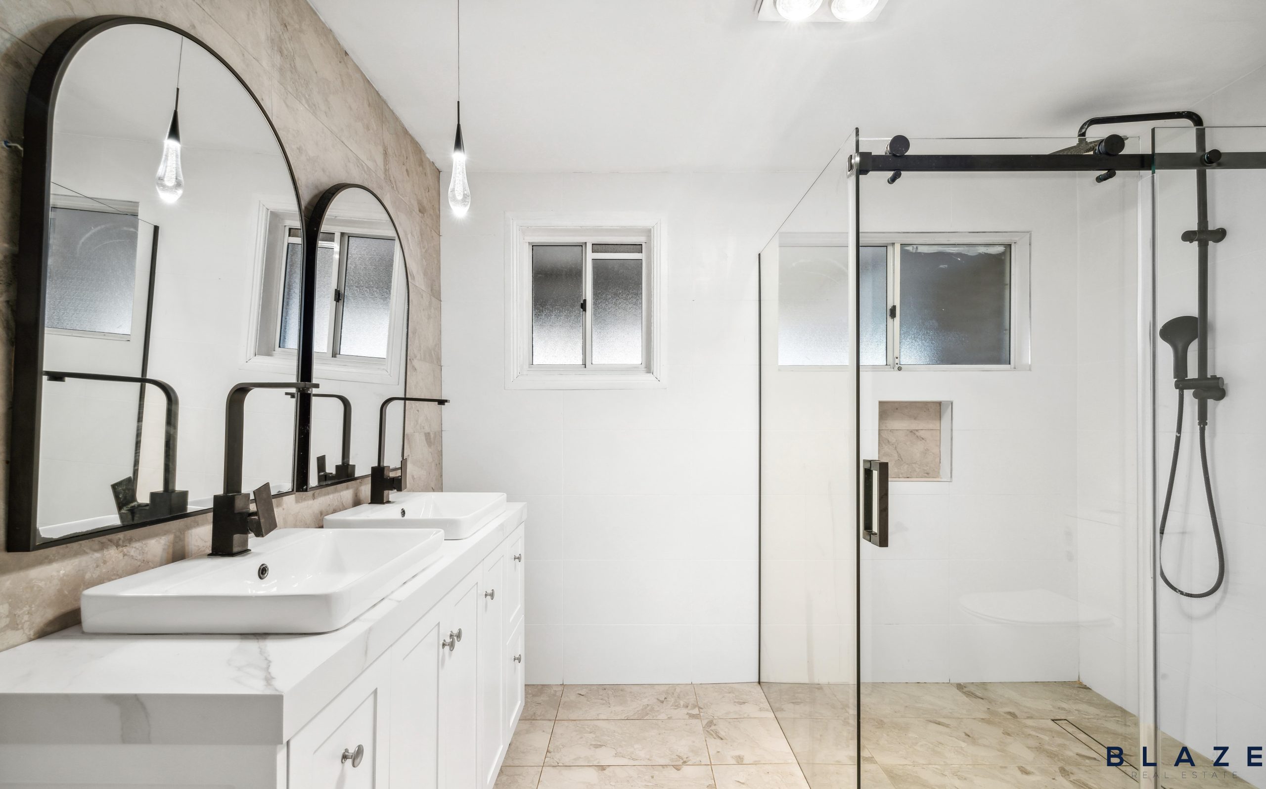 24 Glen Elgin Crescent, Edensor Park - Thumbnail 4