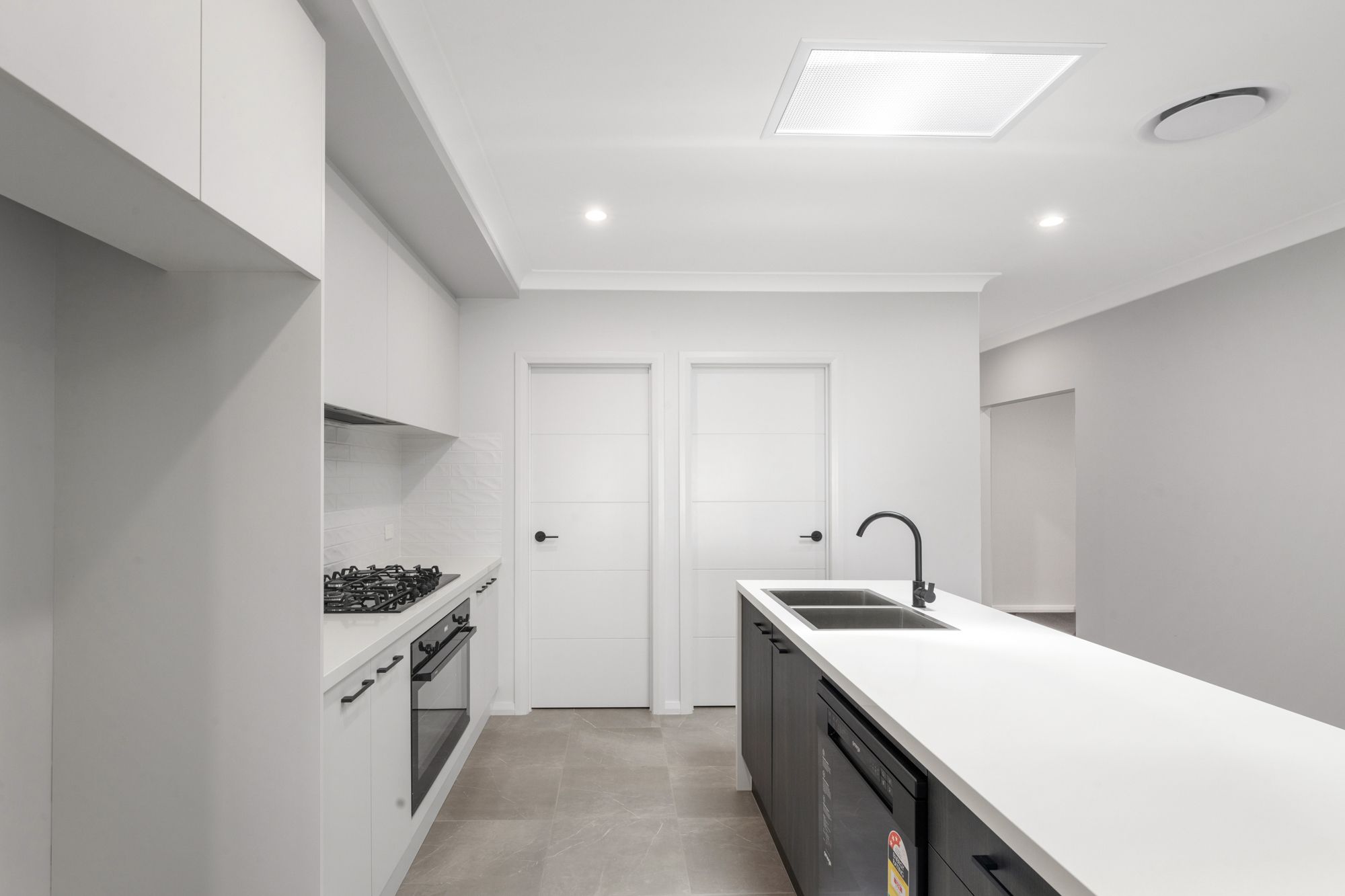 7 Bradninch Crescent, Wilton - Thumbnail 7