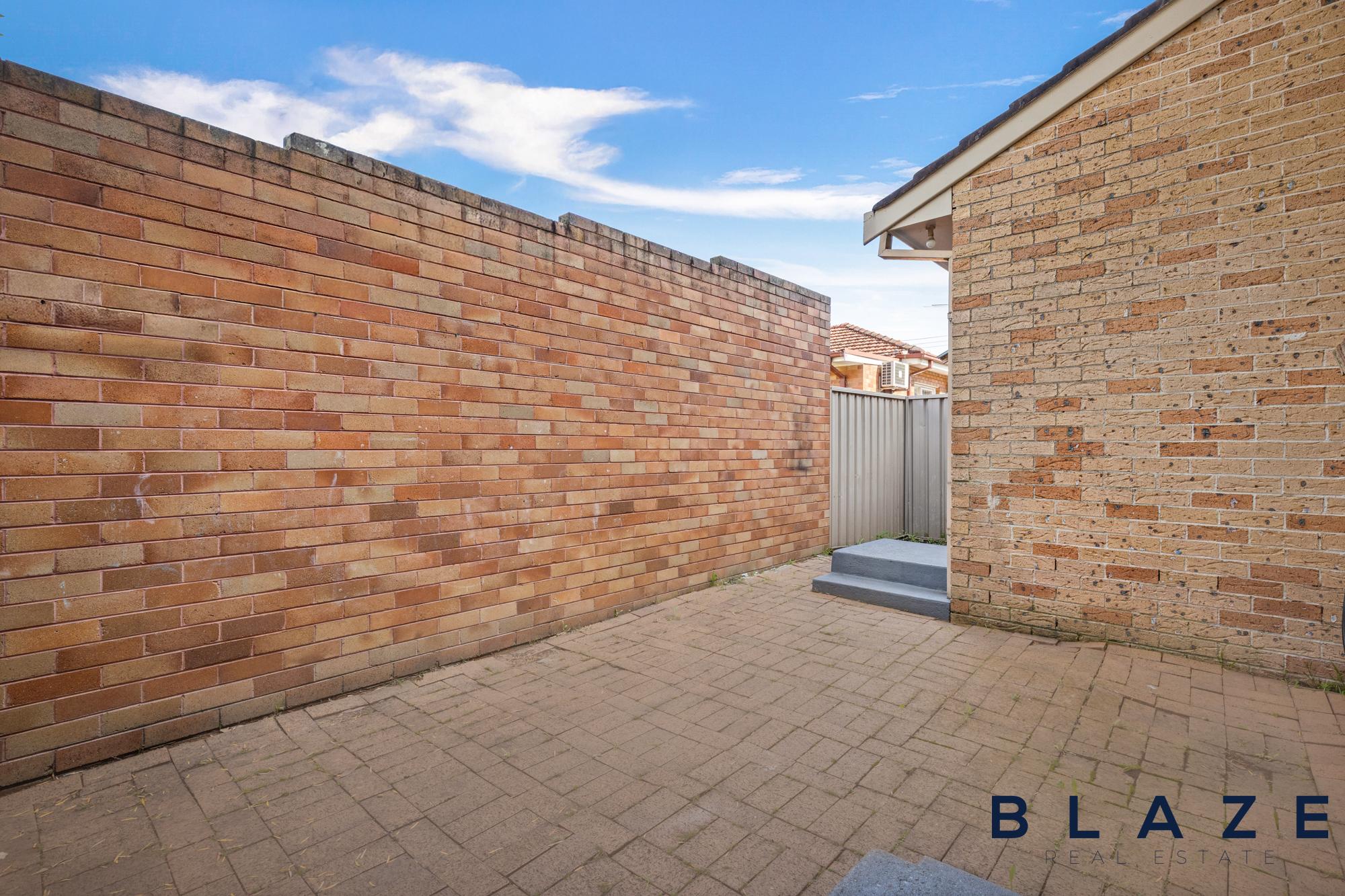 2/2 Calabro Avenue, Liverpool - Thumbnail 2