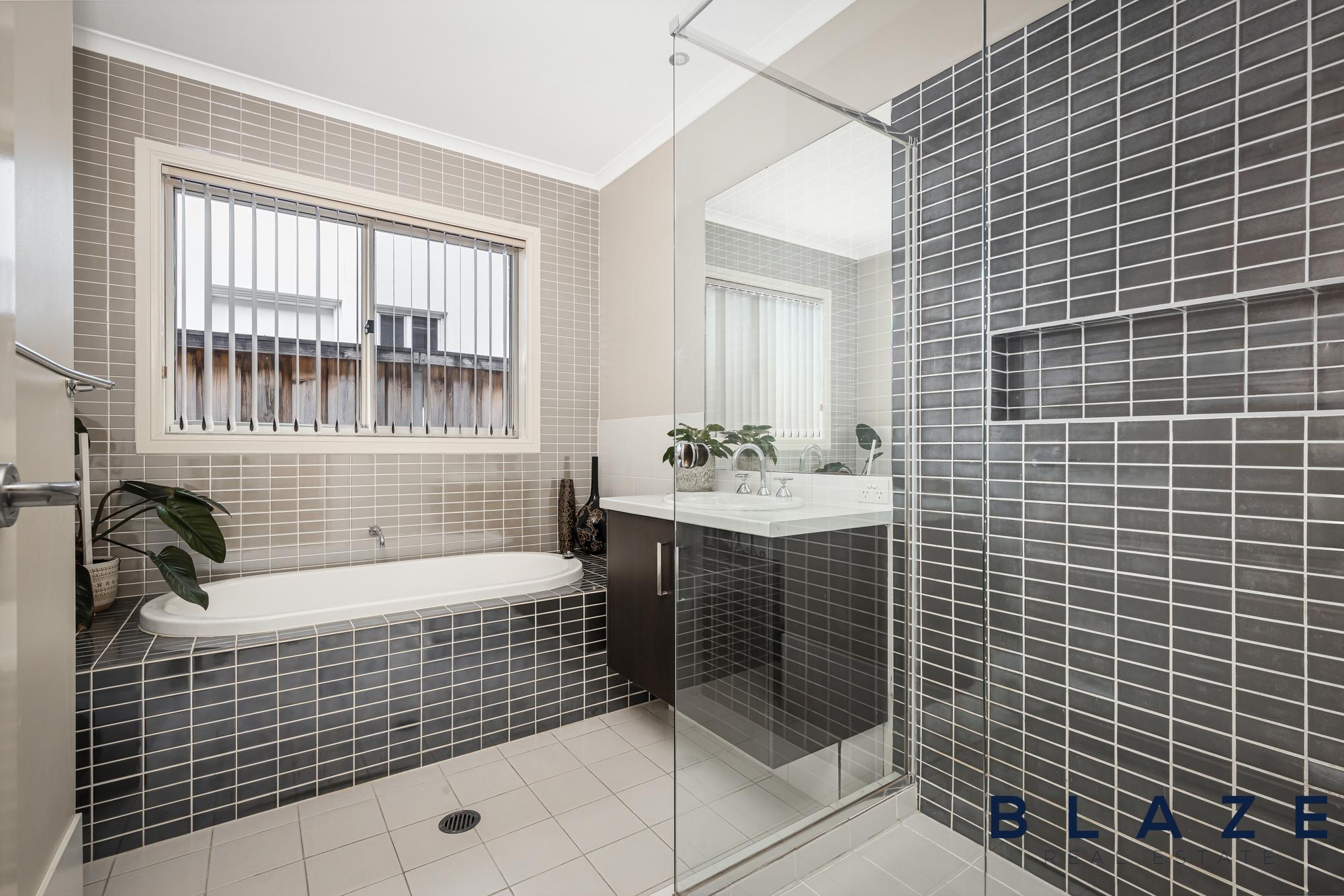 40 Riddell Street, West Hoxton - Thumbnail 7