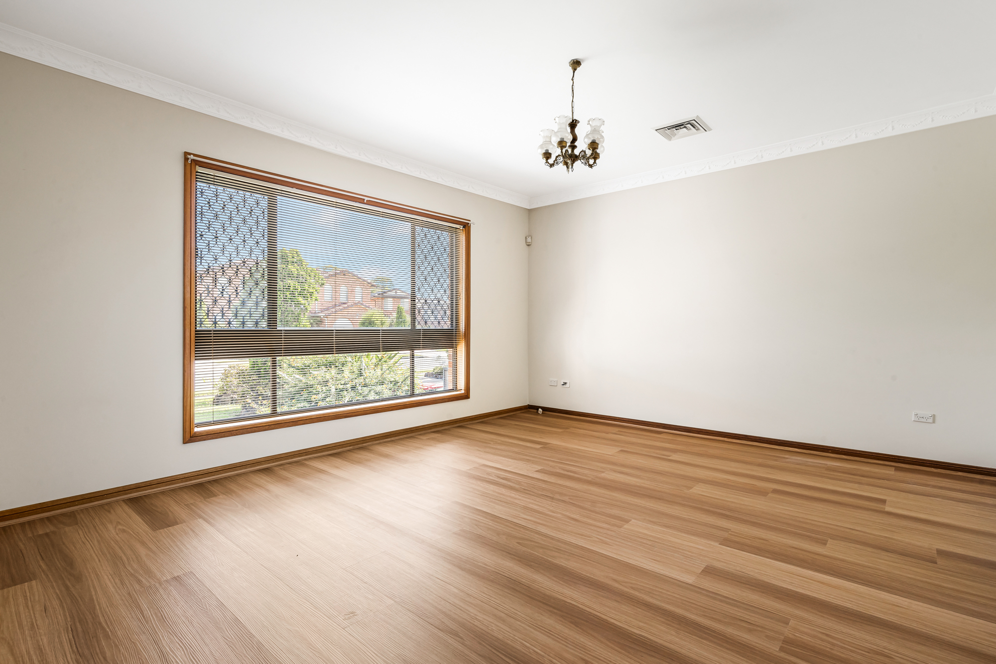 7 Cootha Close, Bossley Park - Thumbnail 3