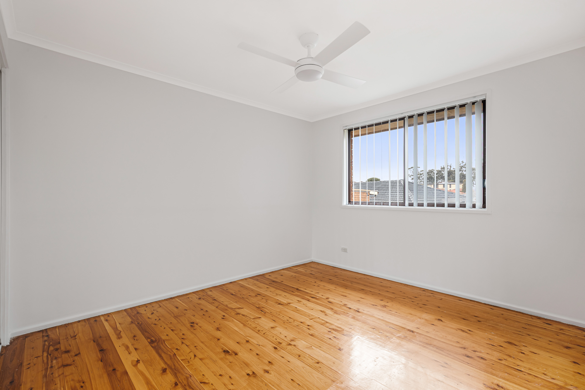 2 Ambon Close, Bossley Park - Thumbnail 4