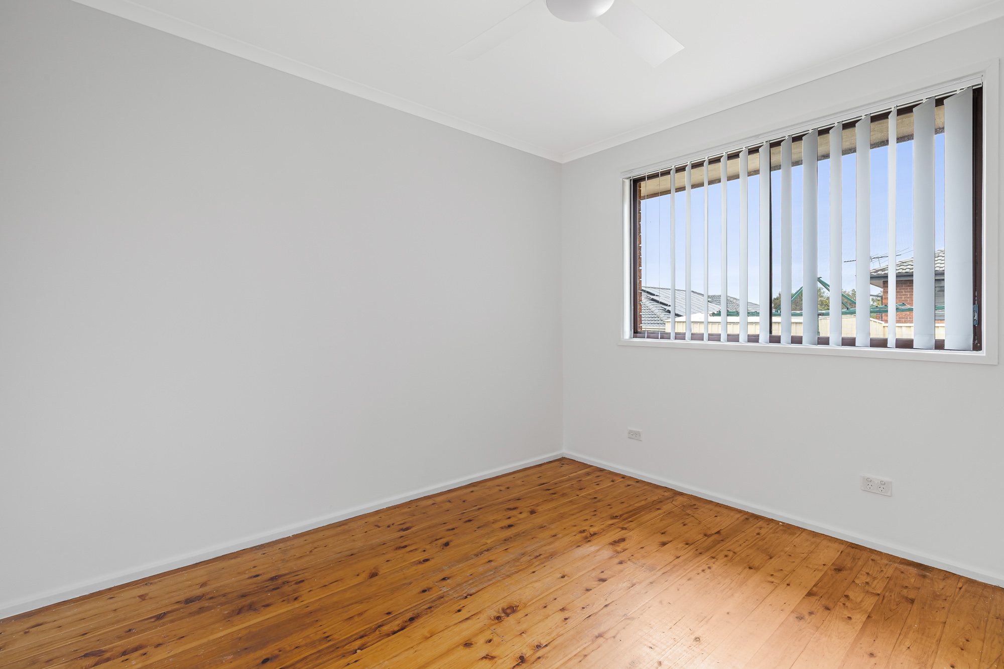 2 Ambon Close, Bossley Park - Thumbnail 2