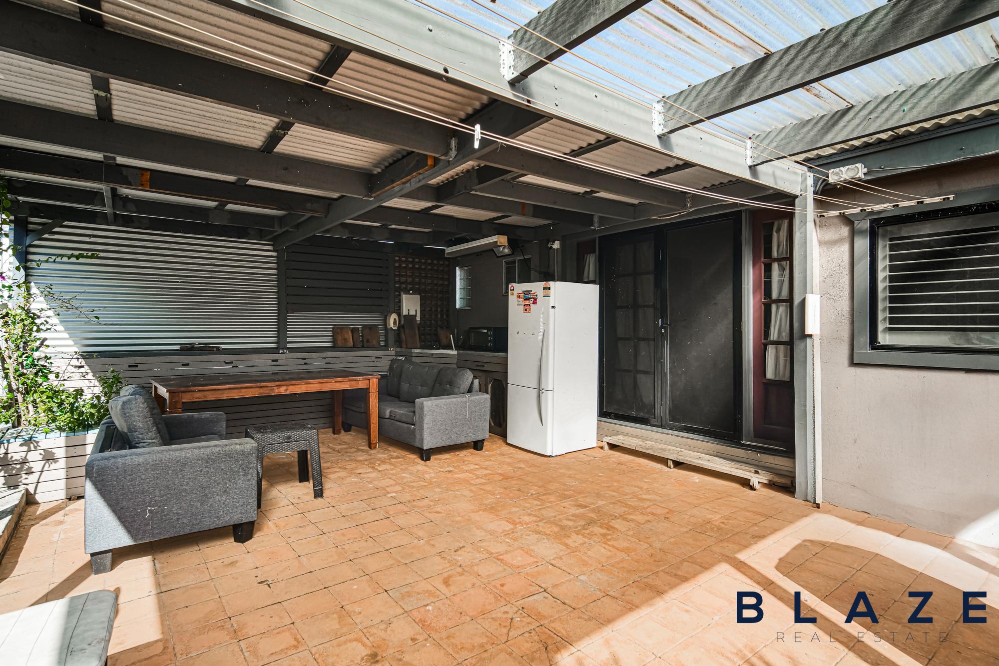 35 Gardiner Crescent, Fairfield West - Thumbnail 2