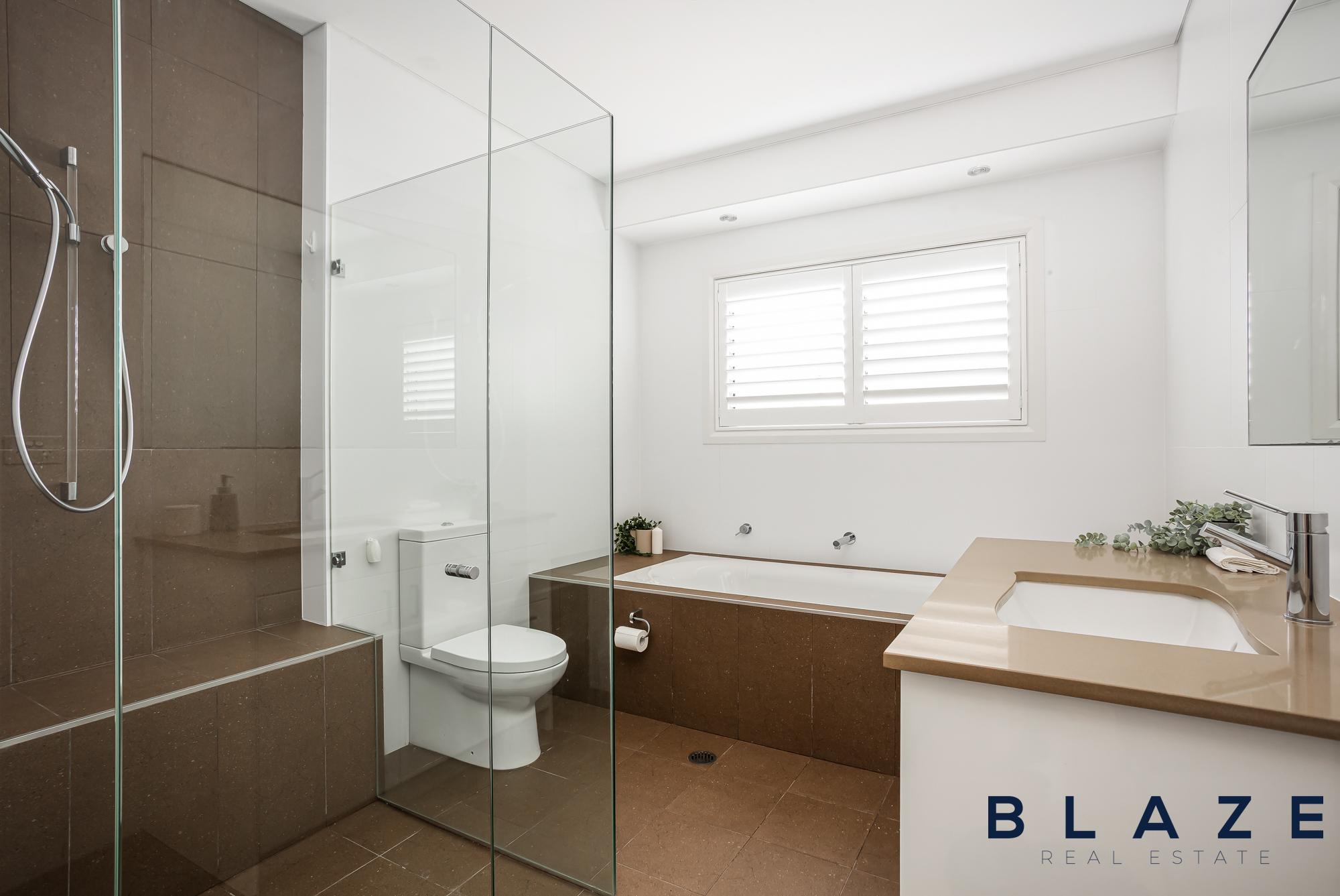 1 Battenberg Close, Cecil Hills - Thumbnail 8