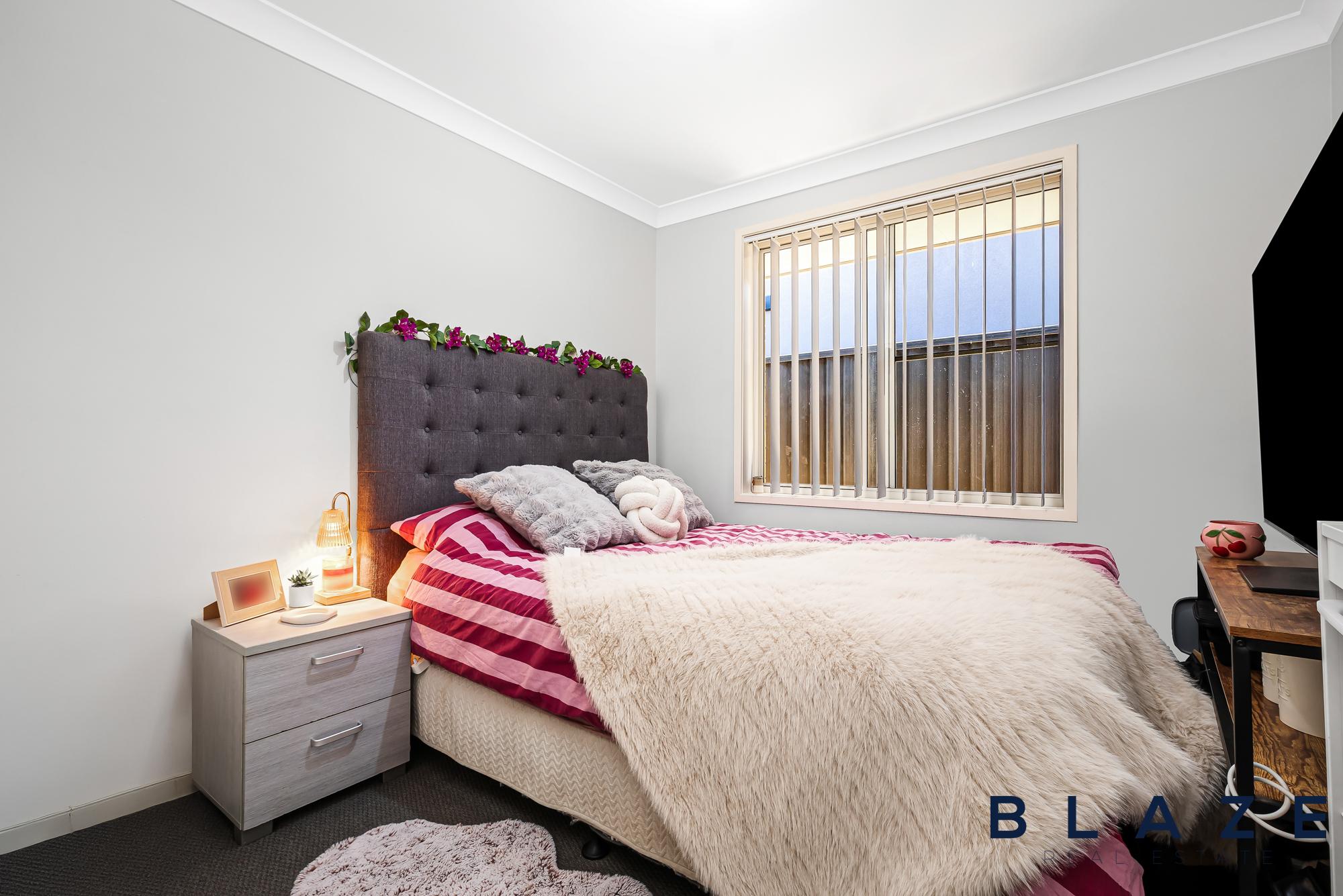 29 Greenhood Crescent, Denham Court - Thumbnail 8