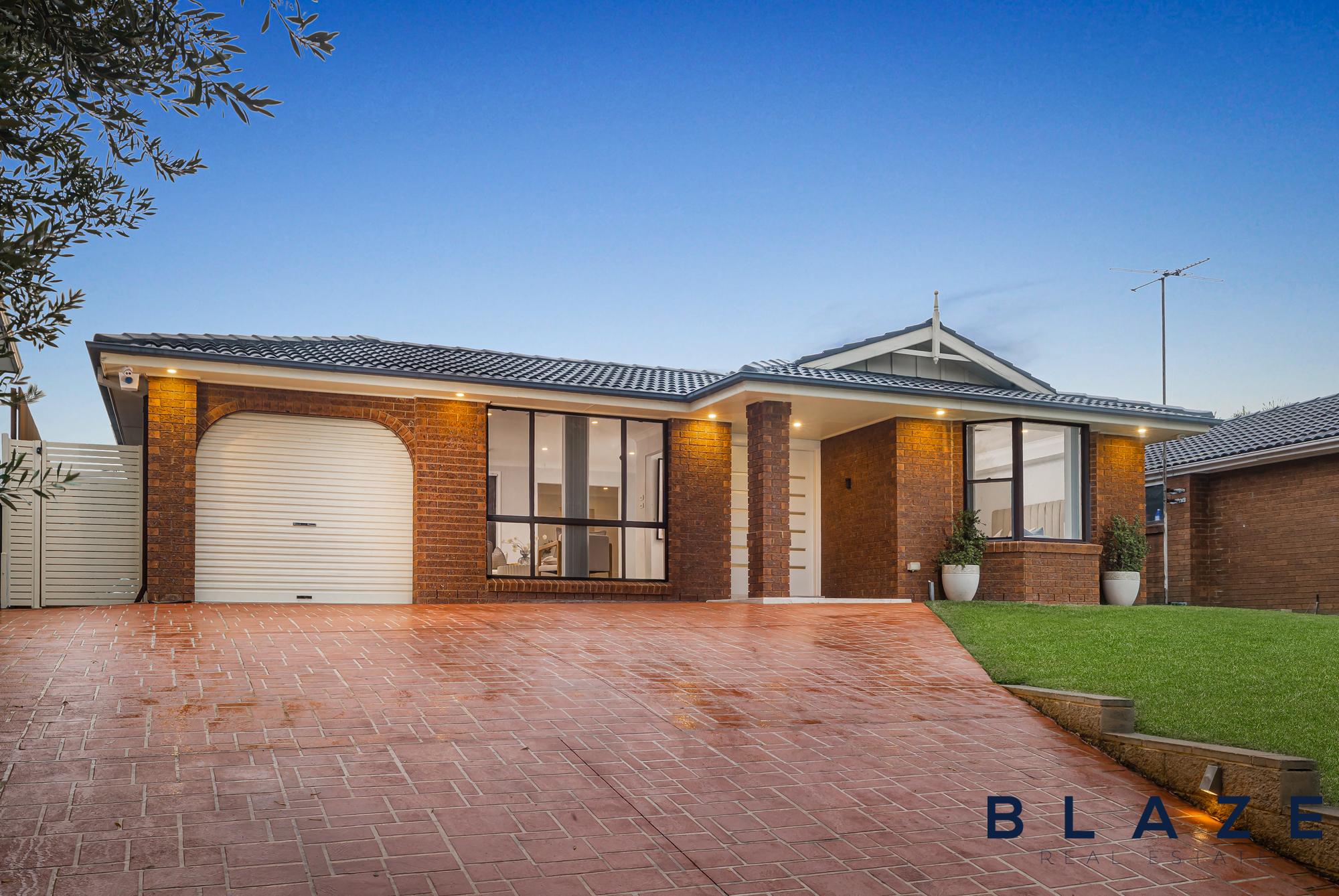 42 Stockdale Crescent, Abbotsbury - Thumbnail 2