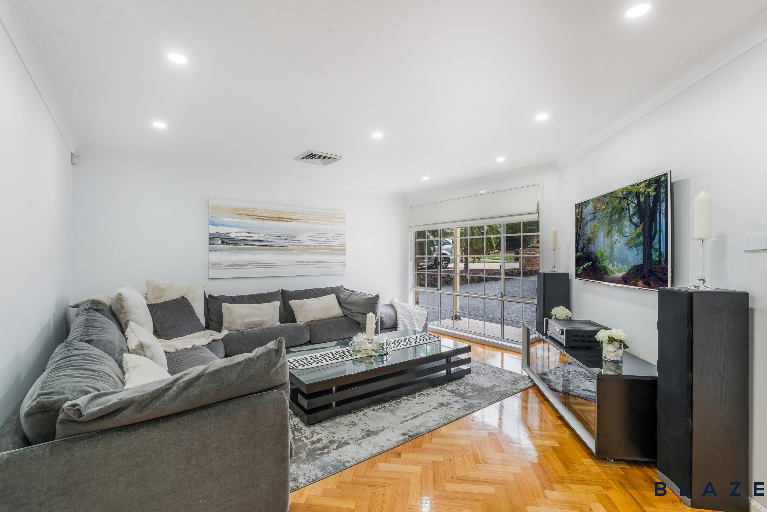 10 Egret Place, Hinchinbrook - Thumbnail 3