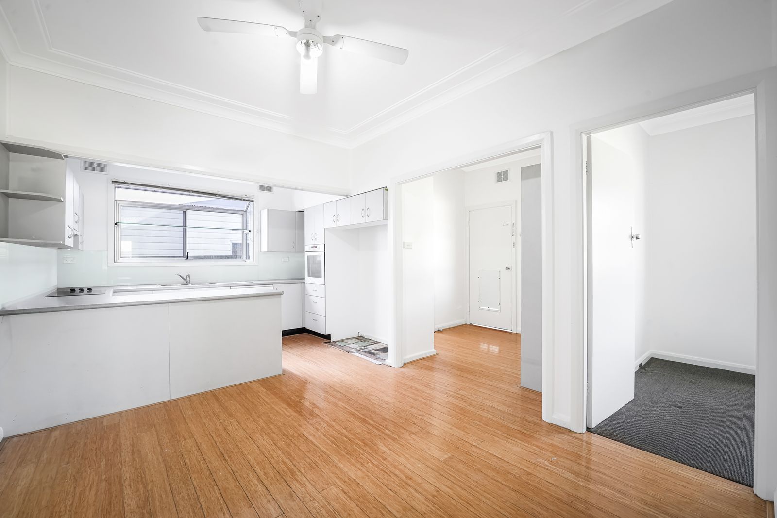 1 Phyllis Crescent, Guildford - Thumbnail 7