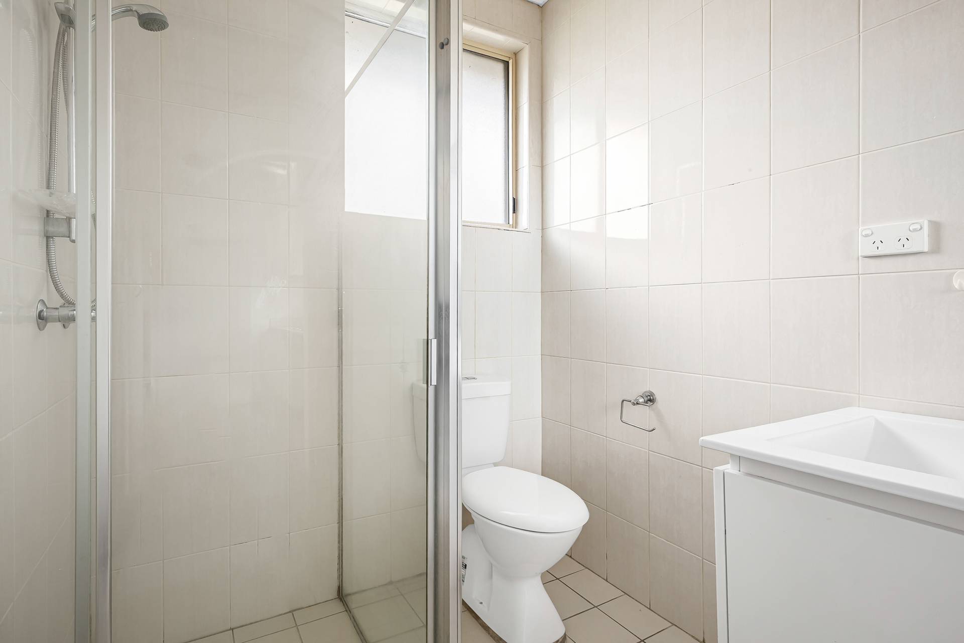 16A Kilmorey Street, Busby - Thumbnail 3