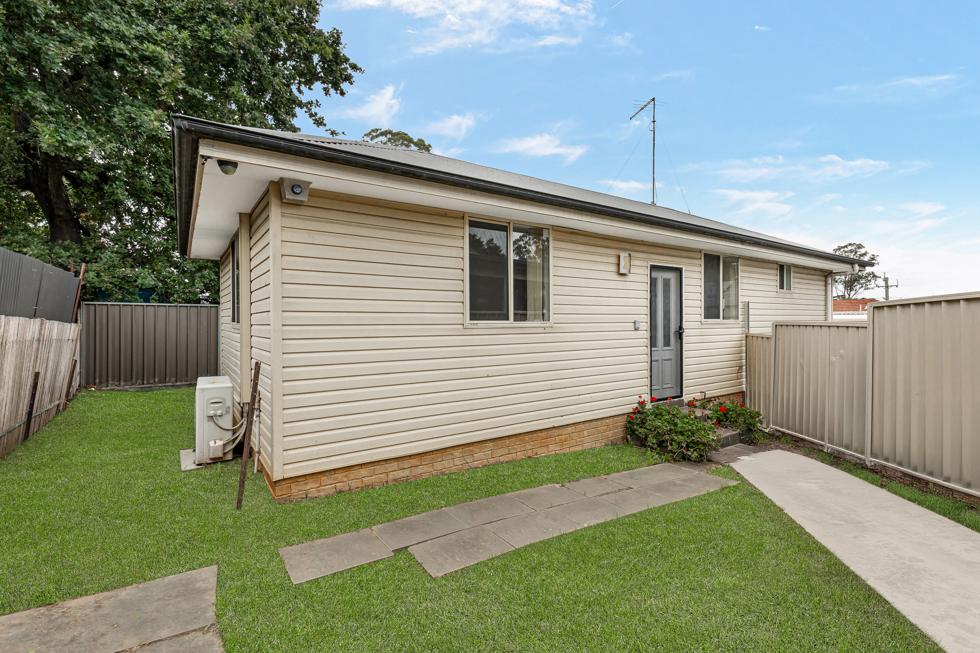 16A Kilmorey Street, Busby - Thumbnail 8