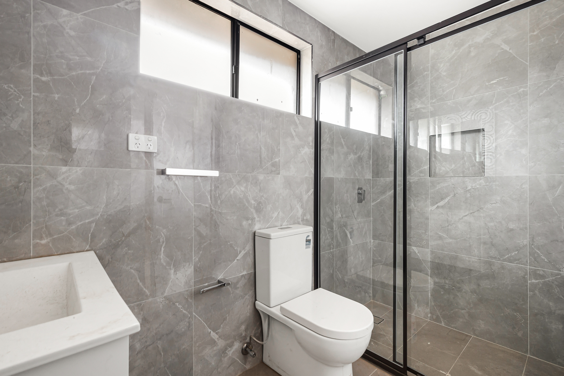 25 Stanbrook Street, Fairfield Heights - Thumbnail 3
